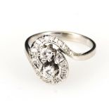 Ring mit Brillanten und Diamanten