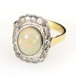 Ring mit Opal und Diamanten