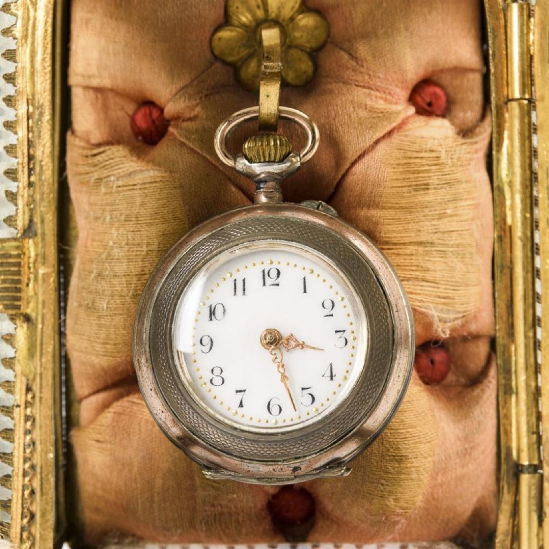 Uhrenkästchen mit silberner Damentaschenuhr - Bild 2 aus 2