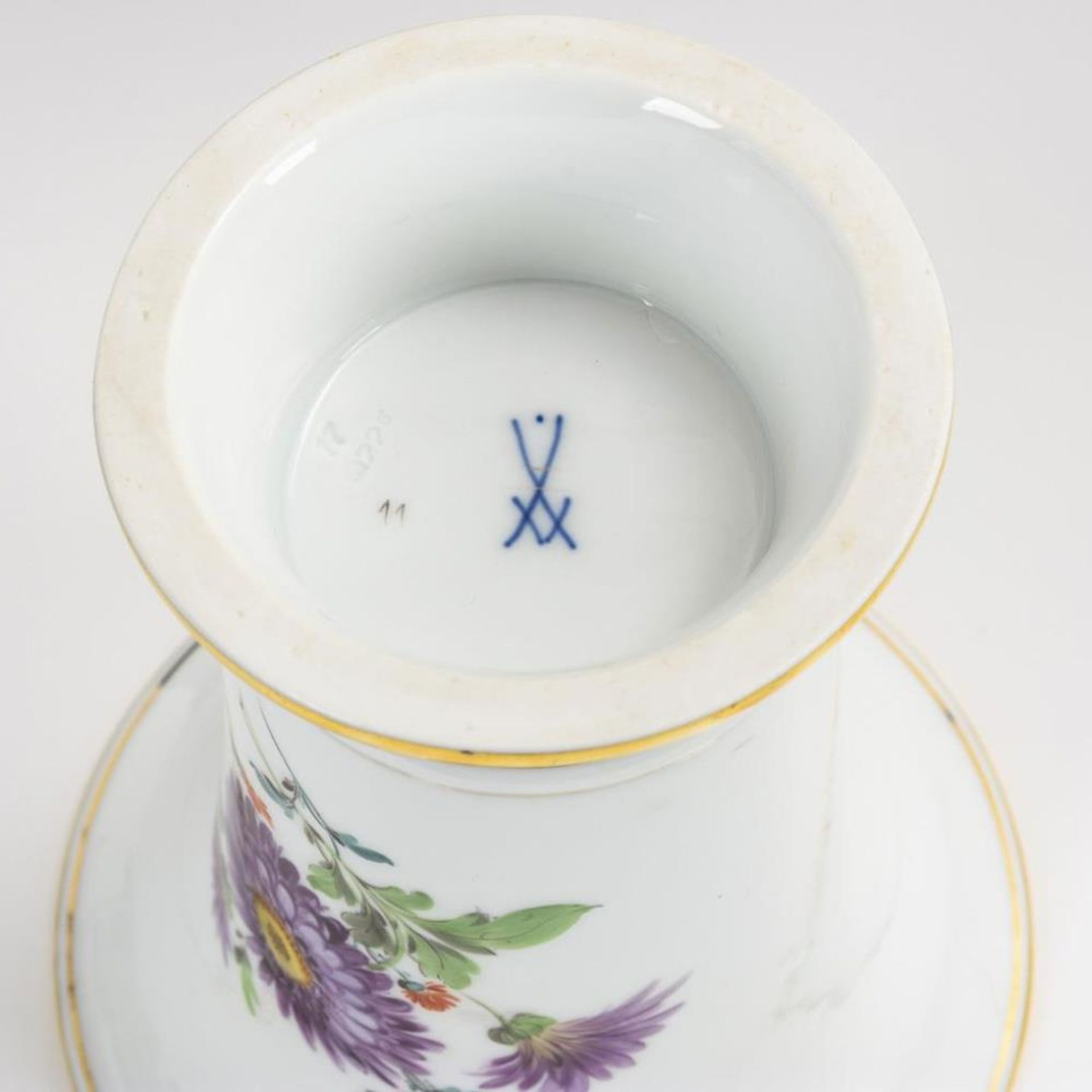 Vase mit Blumenmalerei - Image 3 of 3