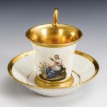 Tasse mit Figurenmalerei. Nymphenburg.