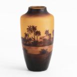 Vase mit orientalischer Landschaft. Argental.