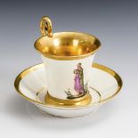 Tasse mit Figurenmalerei. Nymphenburg.