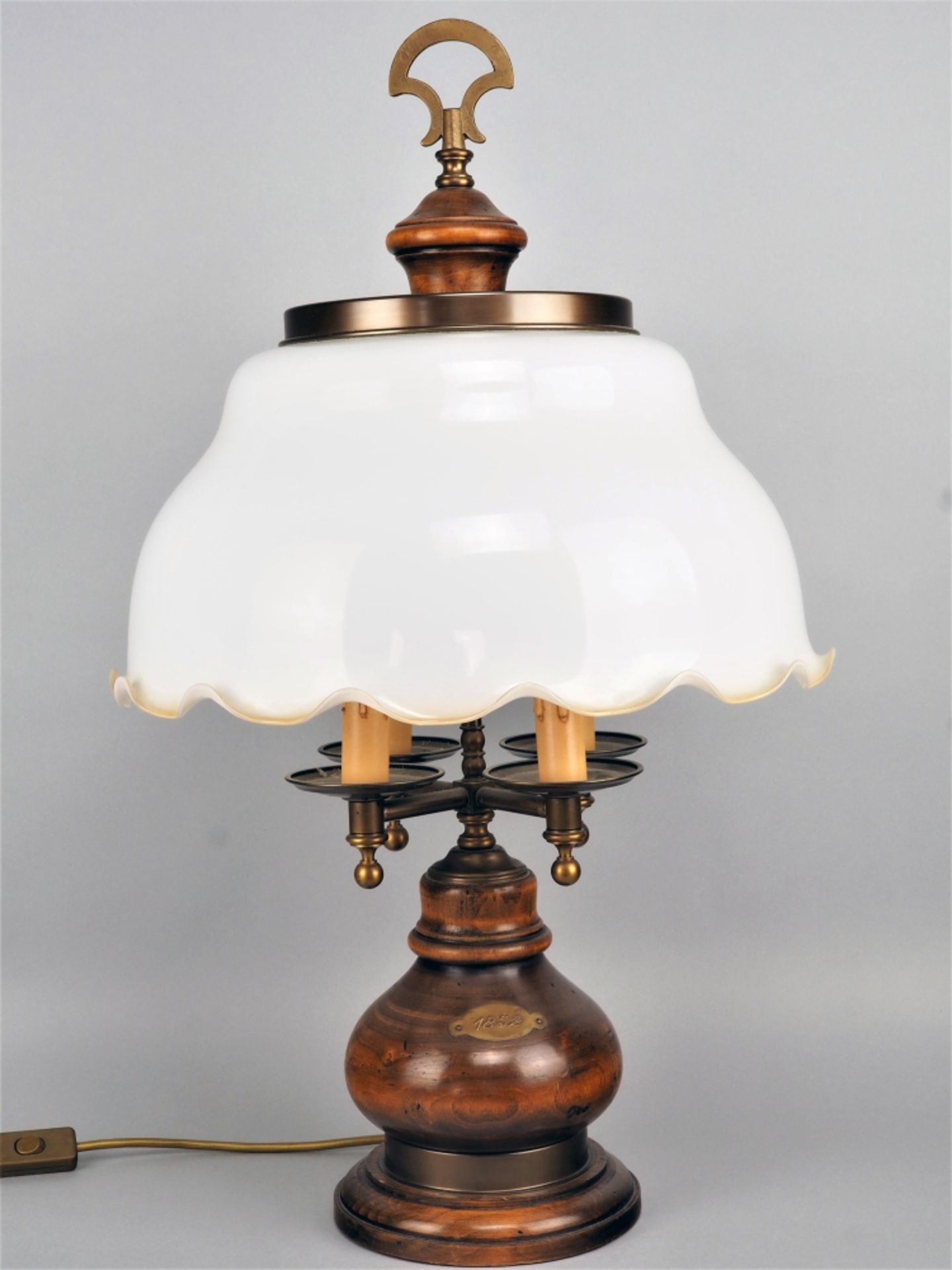 Large table lamp