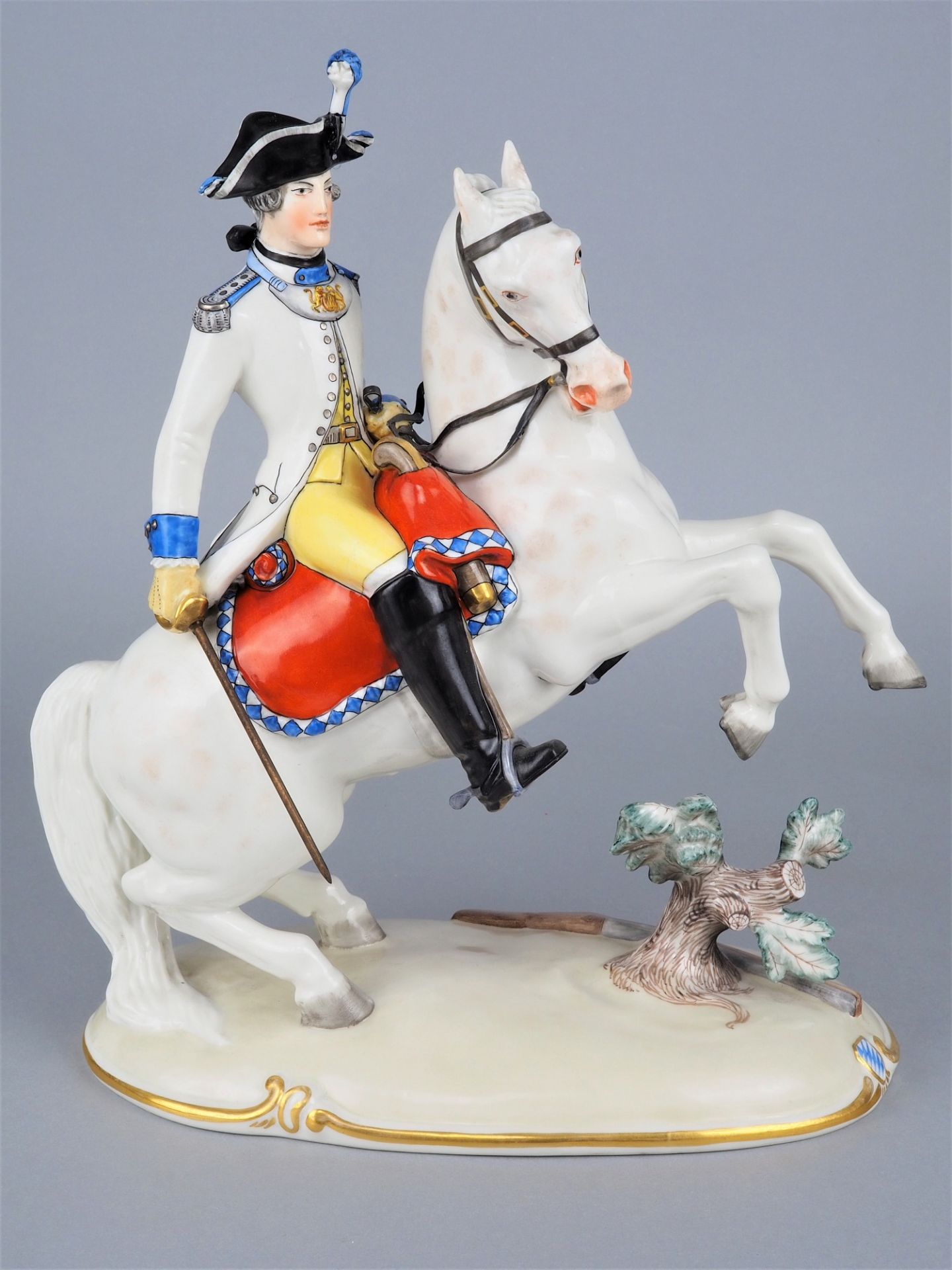 Nymphenburg Porcelain Manufactory: Officer of the Bavarian Cuirassier Regiment Minucci 1763 (later 