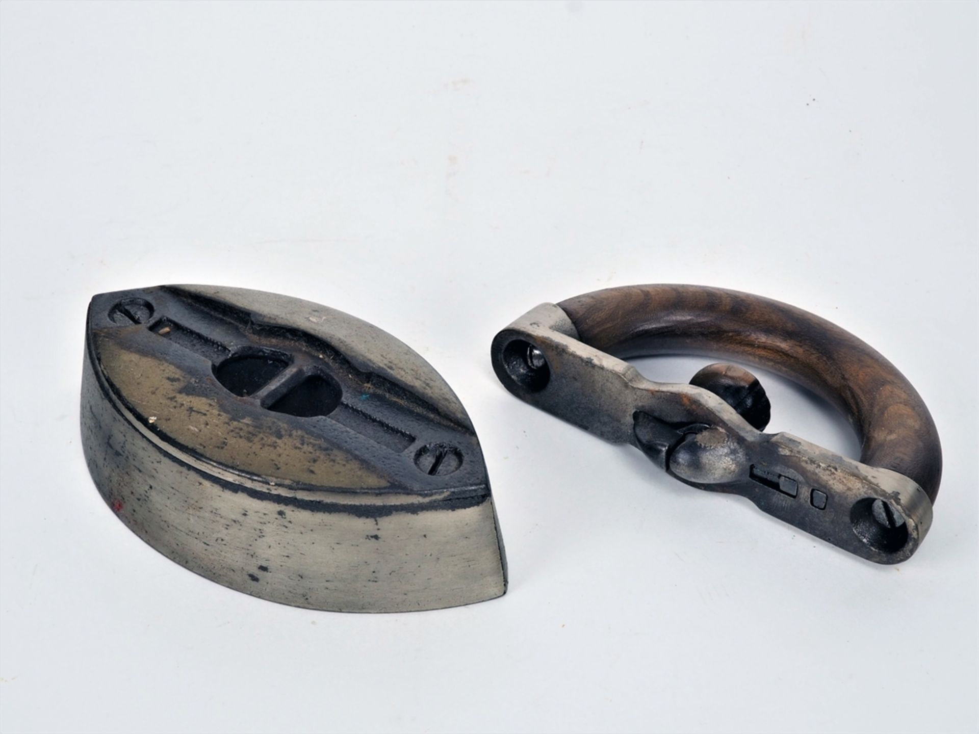 Two irons, 19th century - Image 3 of 3