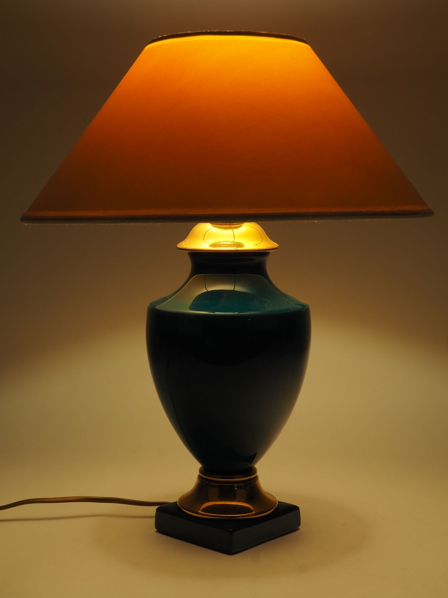 Table lamp, ceramic base. - Image 3 of 3