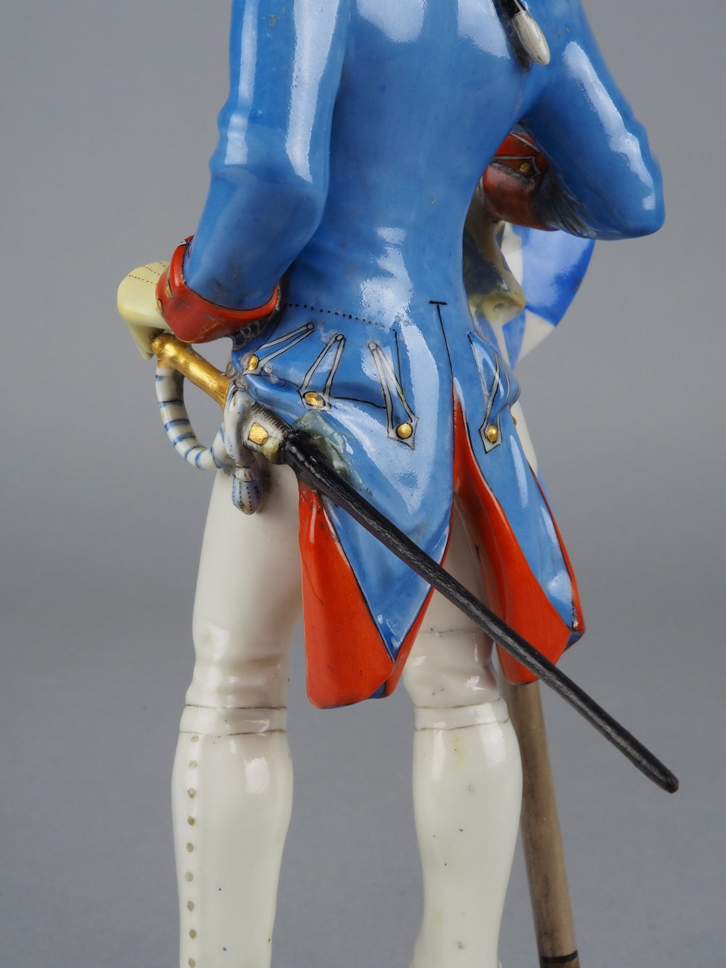Nymphenburg Porcelain Manufactory: Bavarian Ensign 1st Infantry Regiment (1740-1790). - Image 4 of 8