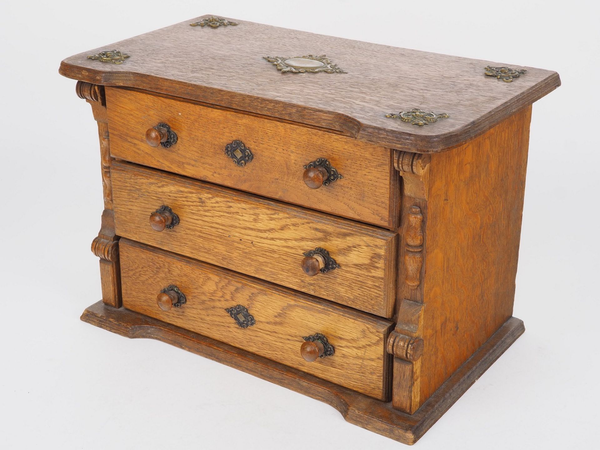 Model chest of drawers around 1880