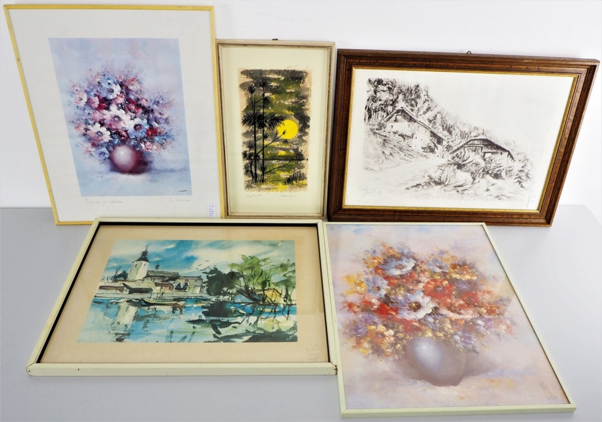 Mixed lot of prints