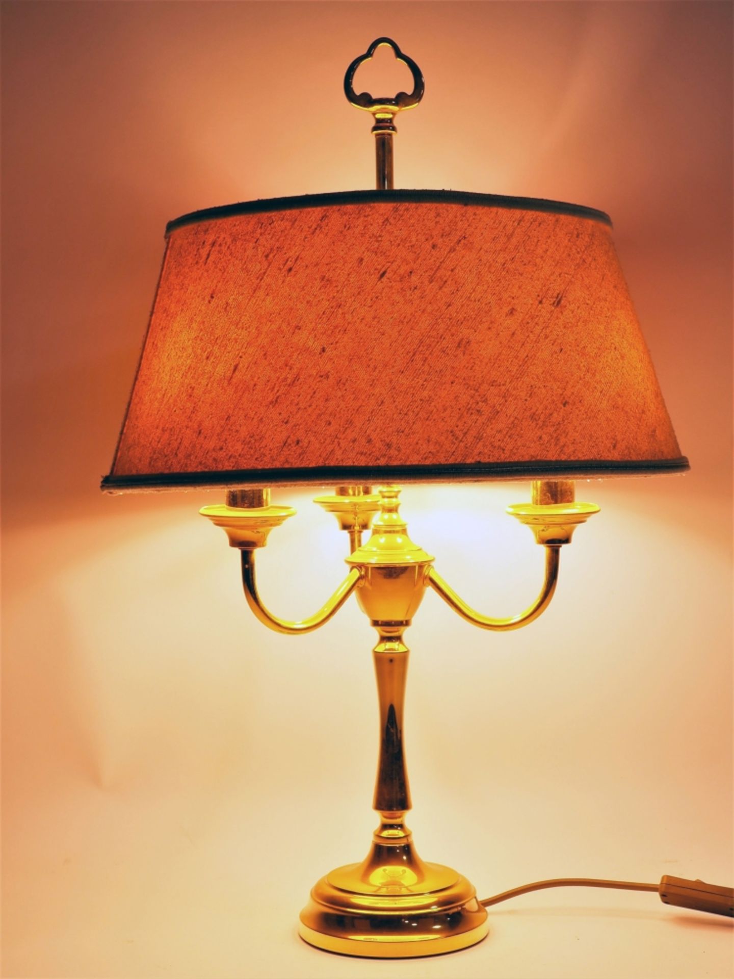 Table lamp three-armed