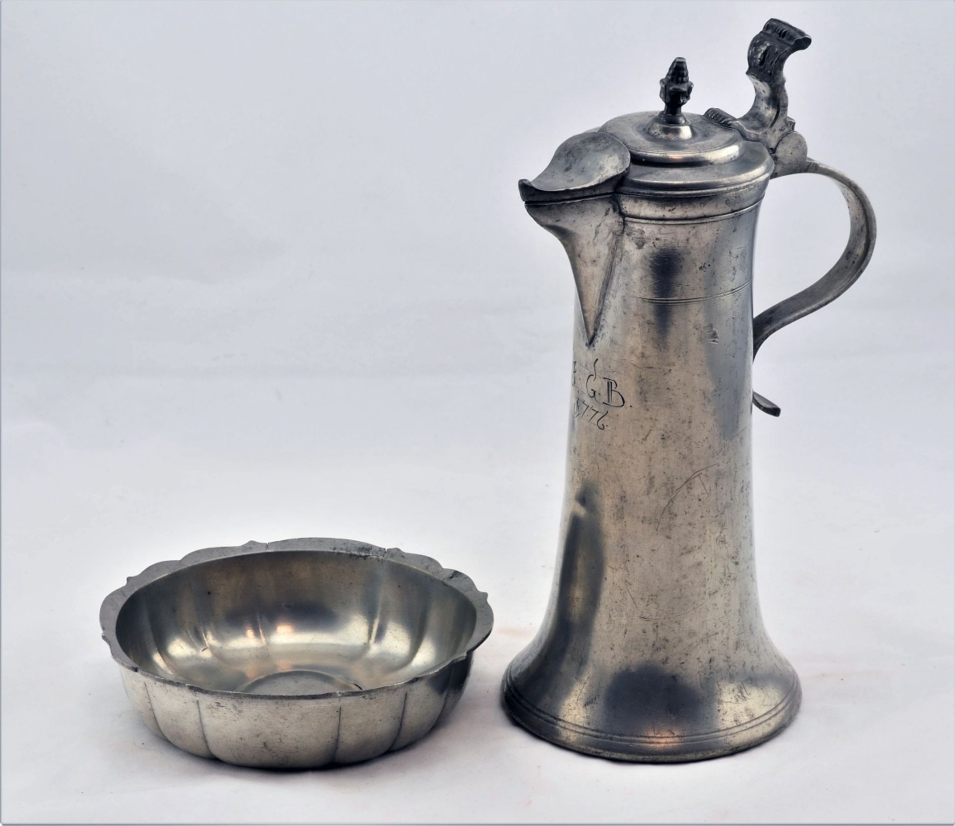 Old tin jug and bowl, 18th century.