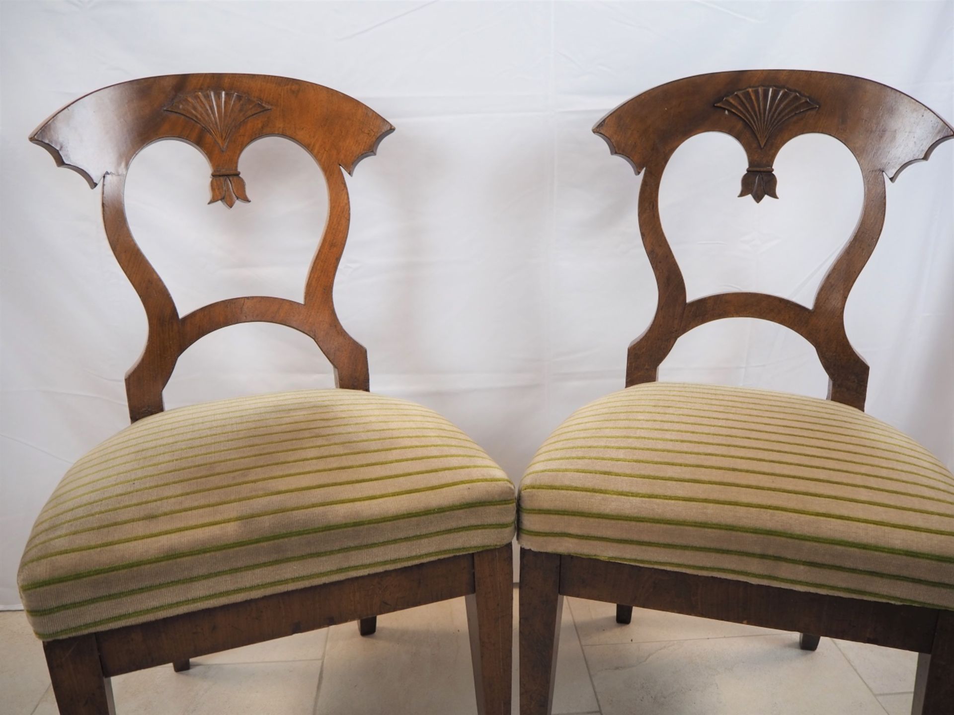 Paar Biedermeier Stühle, Mitteldeutsch um 1830 - Bild 2 aus 5