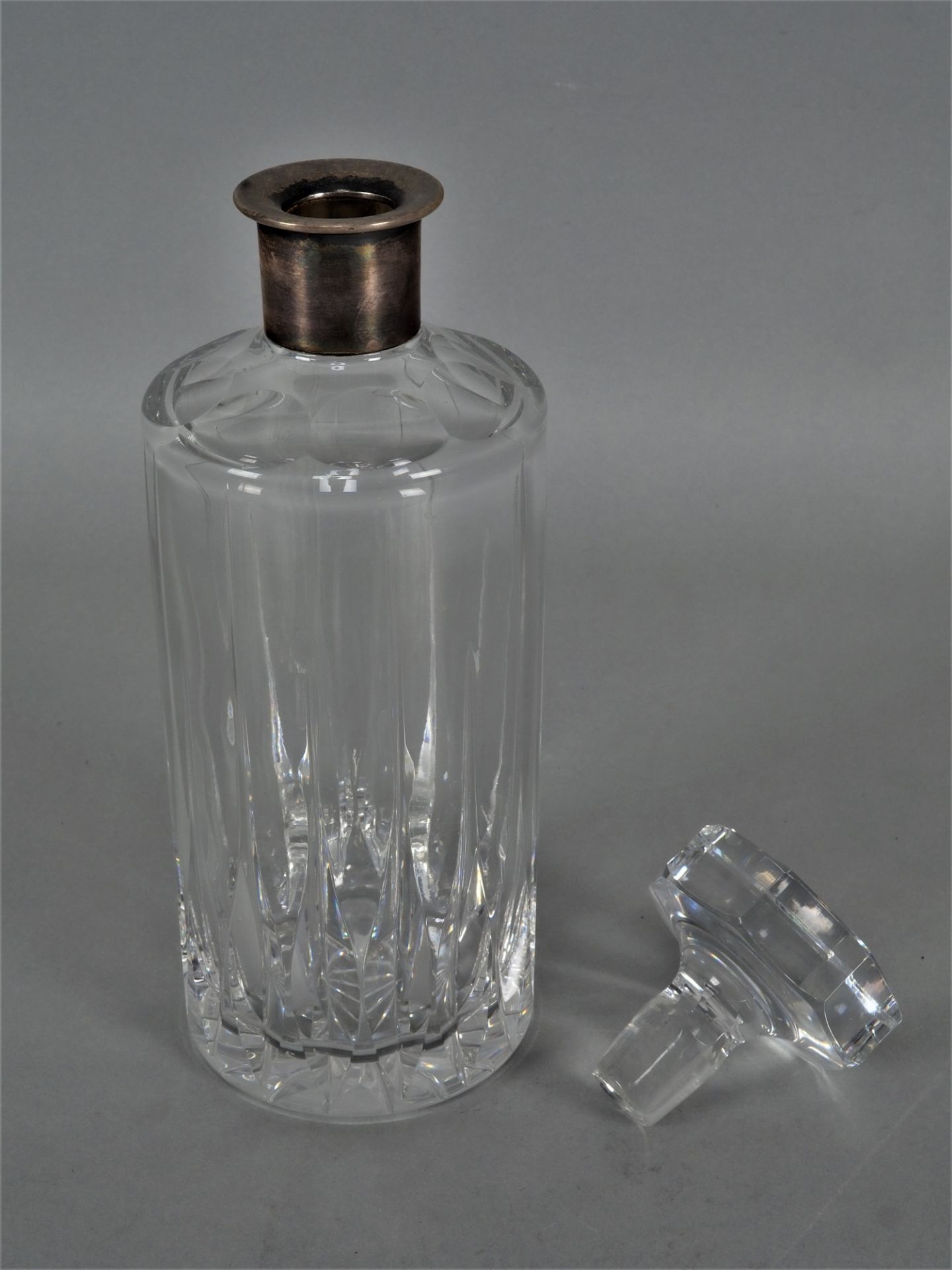 Heavy carafe with silver spout - Image 2 of 4