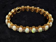 18kt Gold Opal-Armband mit Brillanten