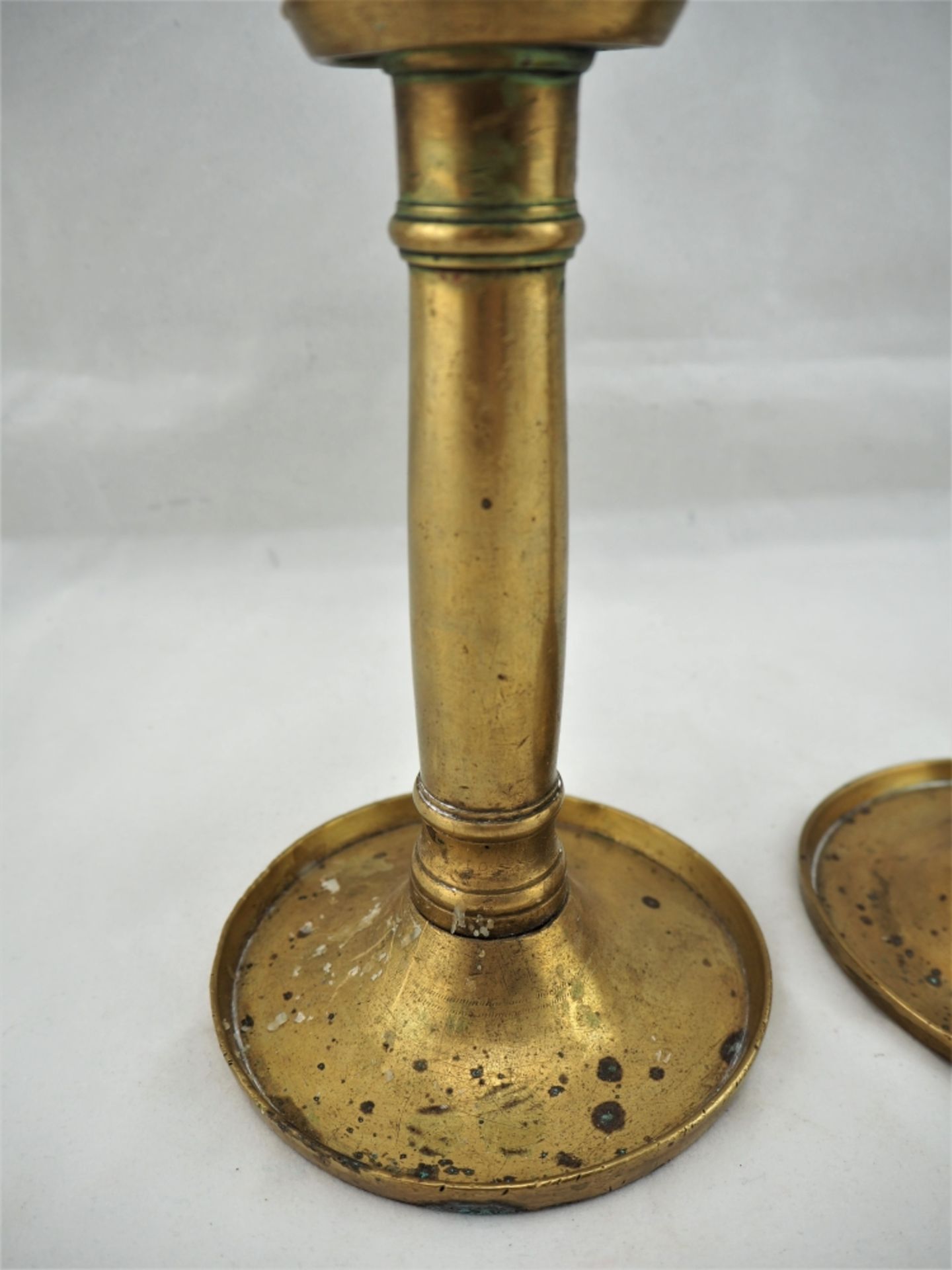 Zwei Biedermeier Leuchter um 1830 - Bild 2 aus 3
