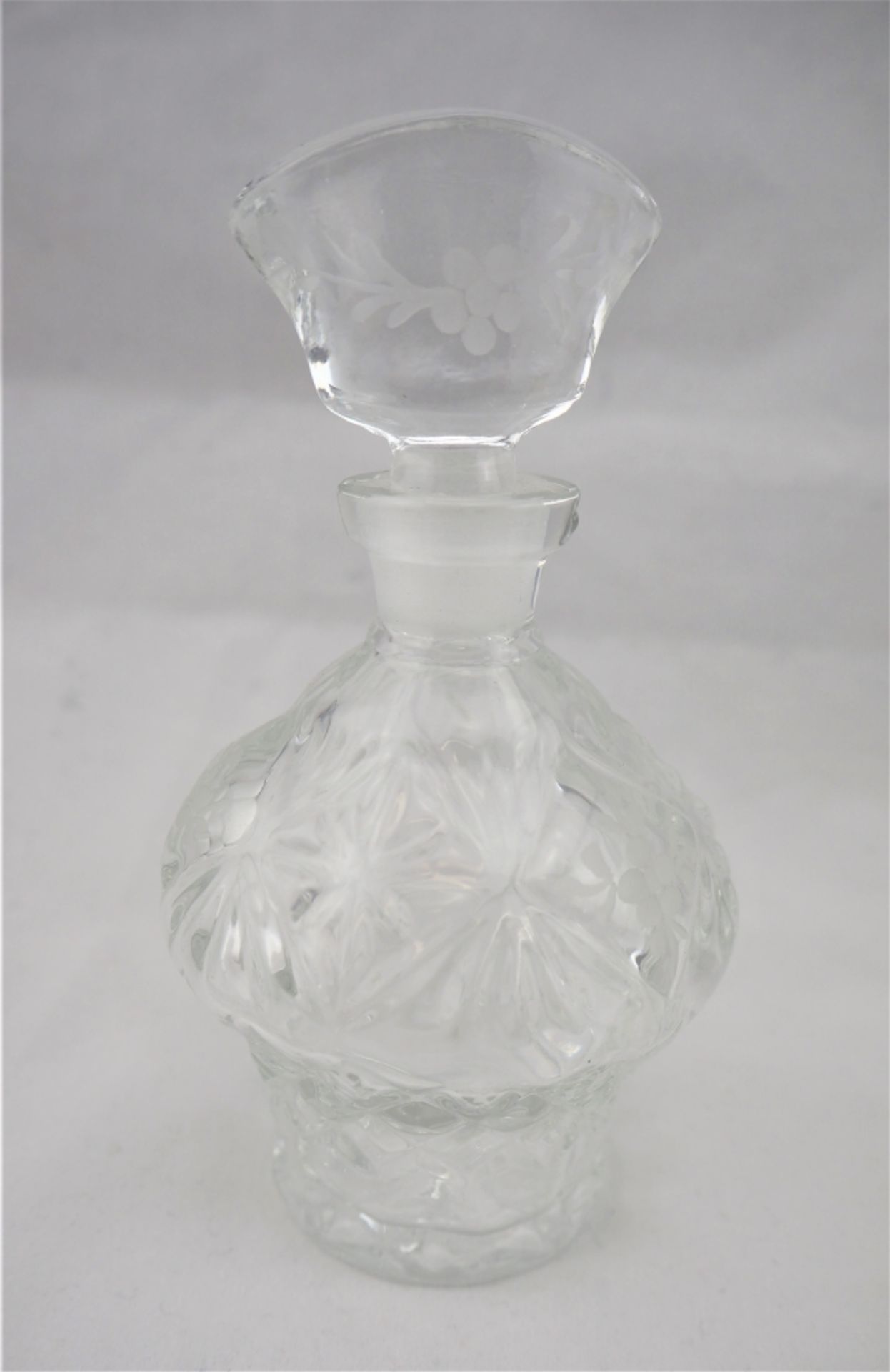 Convolute small carafes, 3 pieces - Image 2 of 3