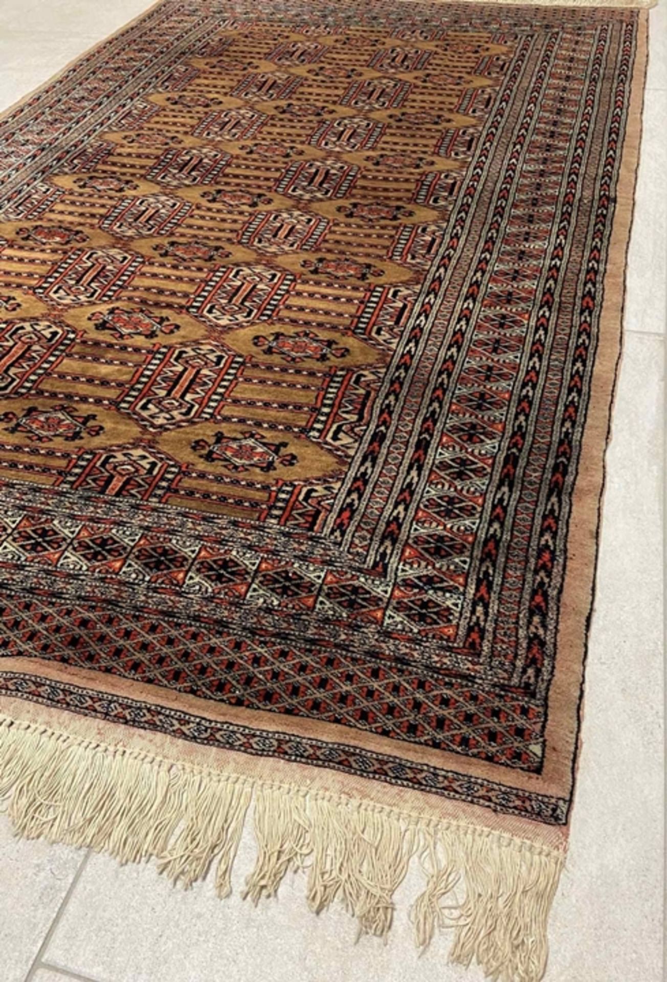 Orientteppich Buchara, Pakistan - 205x129 cm - Bild 2 aus 4