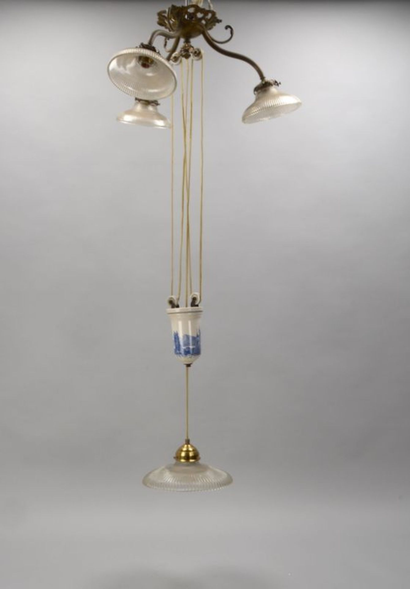 Zuglampe, 4-flammig/3-armig, mit Delfter Keramik-Gewicht, Abh&auml;ngh&ouml;he ab 105 cm, Durchmesse