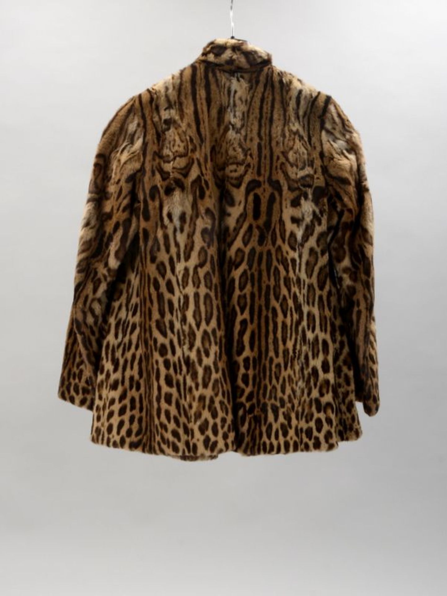 Damen-Pelzjacke, Leopard, klassischer moderner Schnitt, &#039;Hugo K&ouml;ppe/Bremen&#039;, in einwa - Bild 2 aus 2