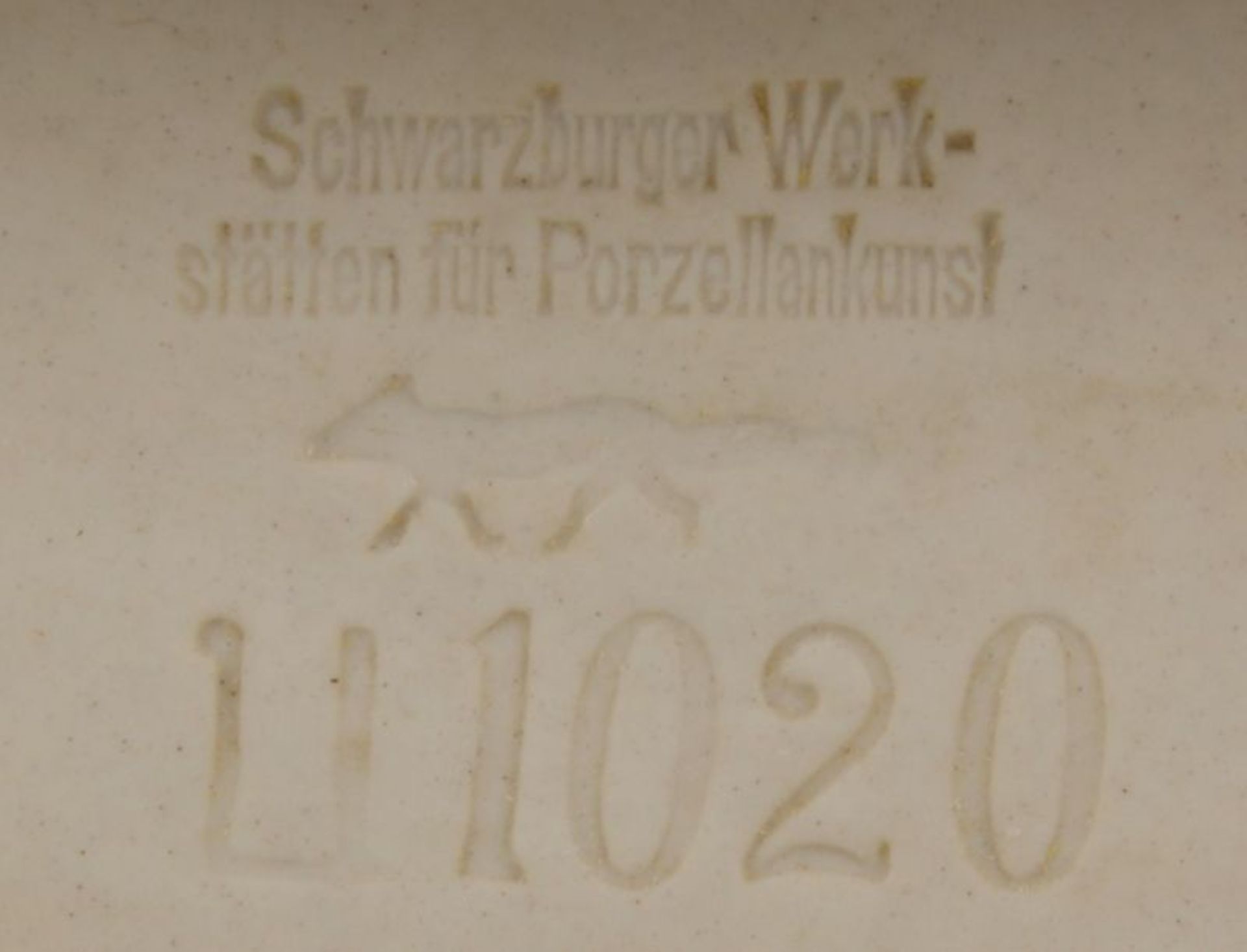 Schwarzbuger Werkst&auml;tten f&uuml;r Porzellankunst, gro&szlig;e Porzellanfigur, &#039;Schreitende - Bild 6 aus 6