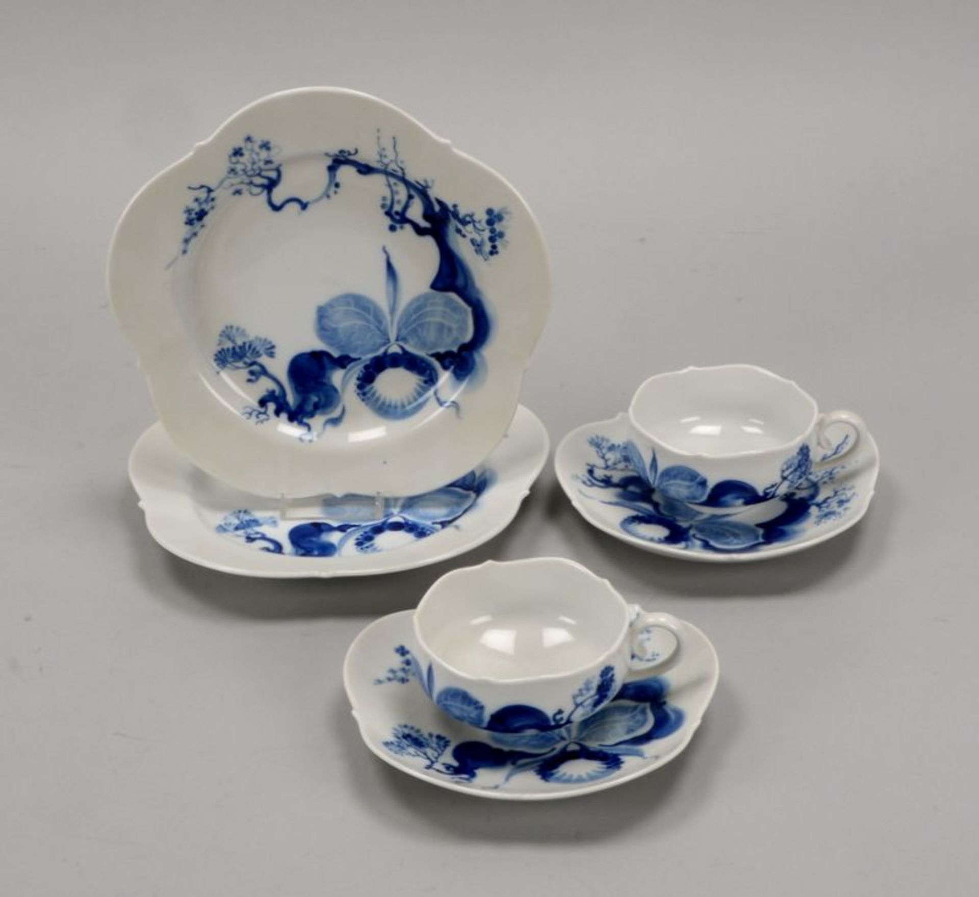 Meissen (4-gestrichen), 2 Gedecke, Form &#039;Gro&szlig;er Ausschnitt&#039;, Dekor &#039;Blaue Orchi - Bild 2 aus 6