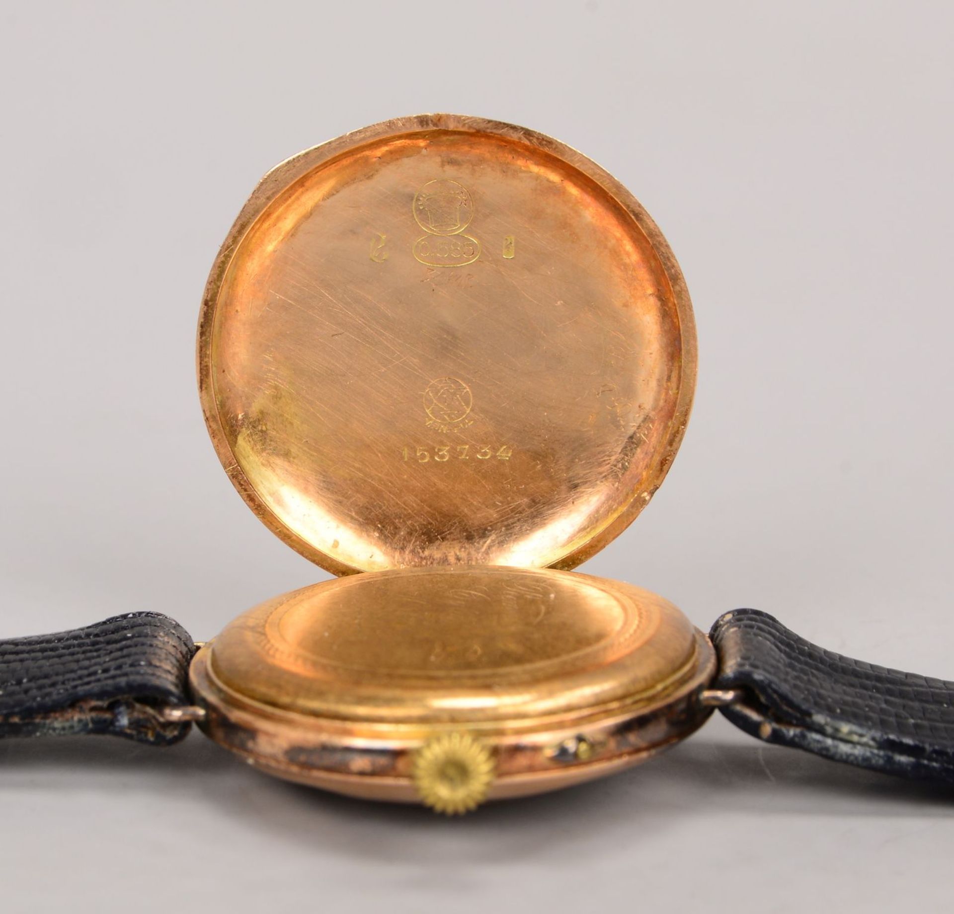 Damentaschenuhr - als Armbanduhr, Geh&auml;use 595 Gold, Innendeckel Metall, Uhr l&auml;uft an, an L - Image 4 of 4