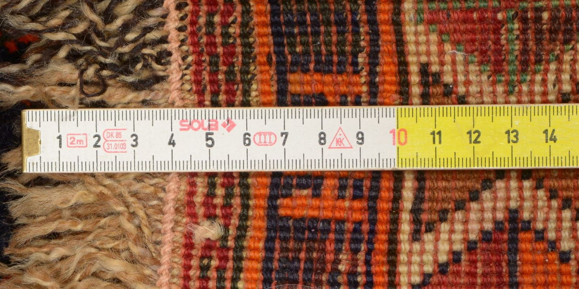 Orientteppich, Wolle auf Ziegenhaar, feste Kn&uuml;pfung; Ma&szlig;e 152 x 115 cm (mit geringsf&uuml - Image 2 of 2