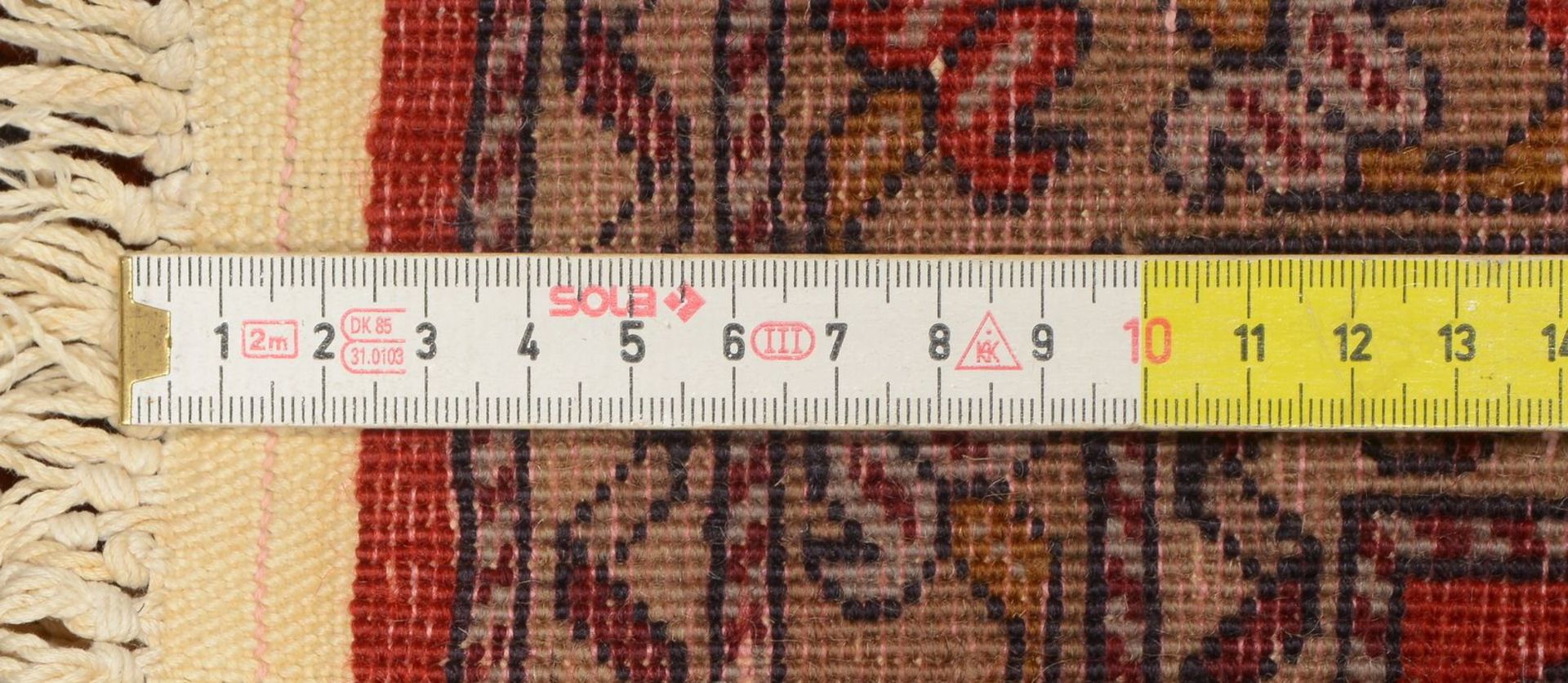 Kleine Orientbr&uuml;cke, Wolle auf Baumwolle, Flor in gutem Zustand; Ma&szlig;e 128 x 79 cm - Image 2 of 2
