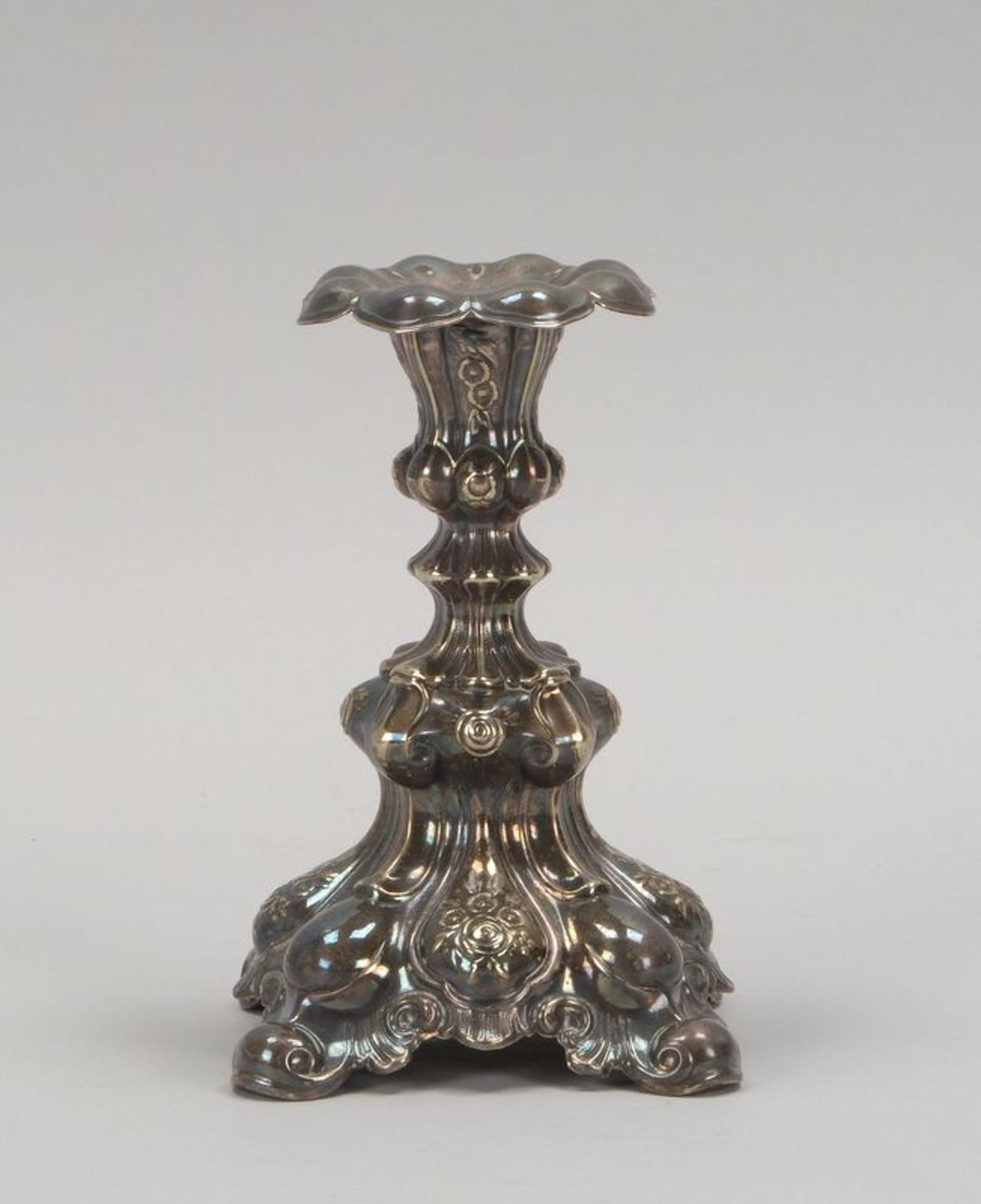 Kerzenleuchter, Silber (gepr&uuml;ft), barocke Form, Fu&szlig; gef&uuml;llt; H&ouml;he 17 cm - Bild 2 aus 3