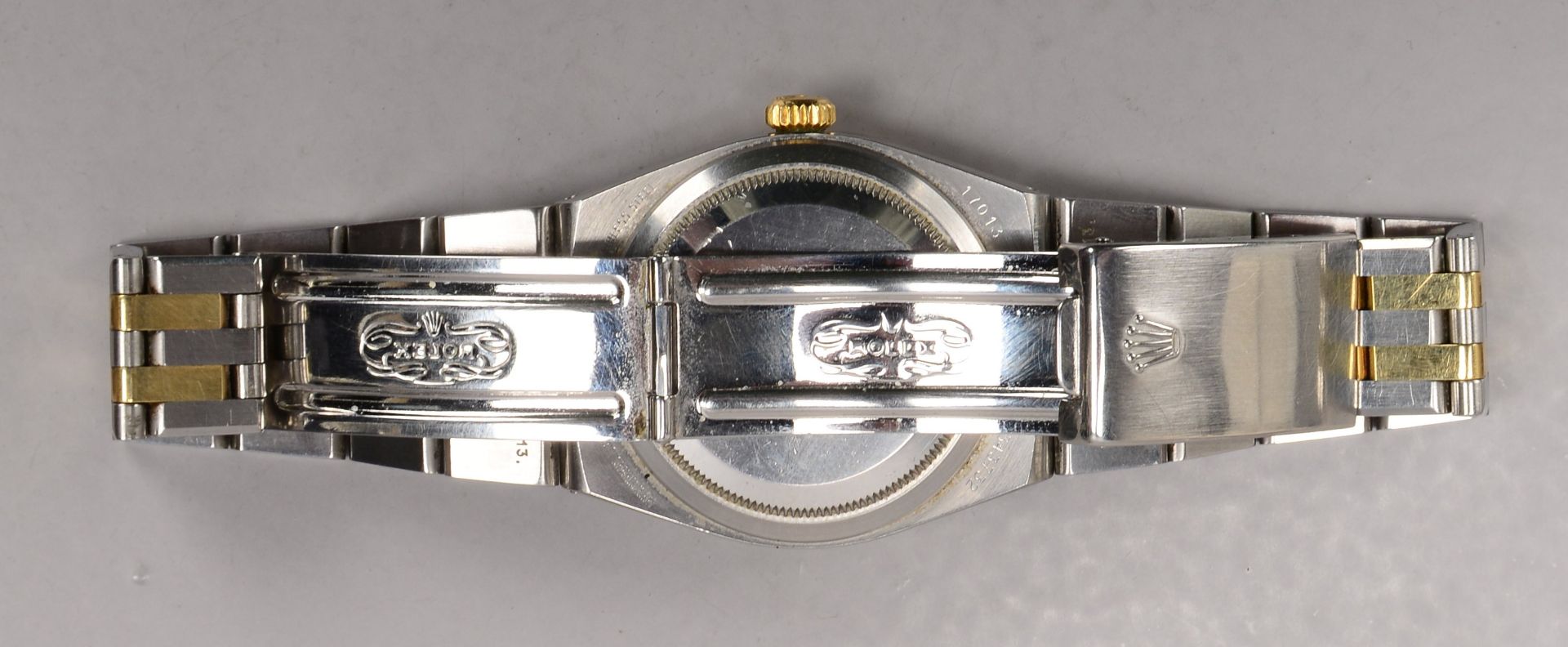 Herrenarmbanduhr (Chronometer der Superlative), Rolex Oysterquarz Datejust, - Image 3 of 3