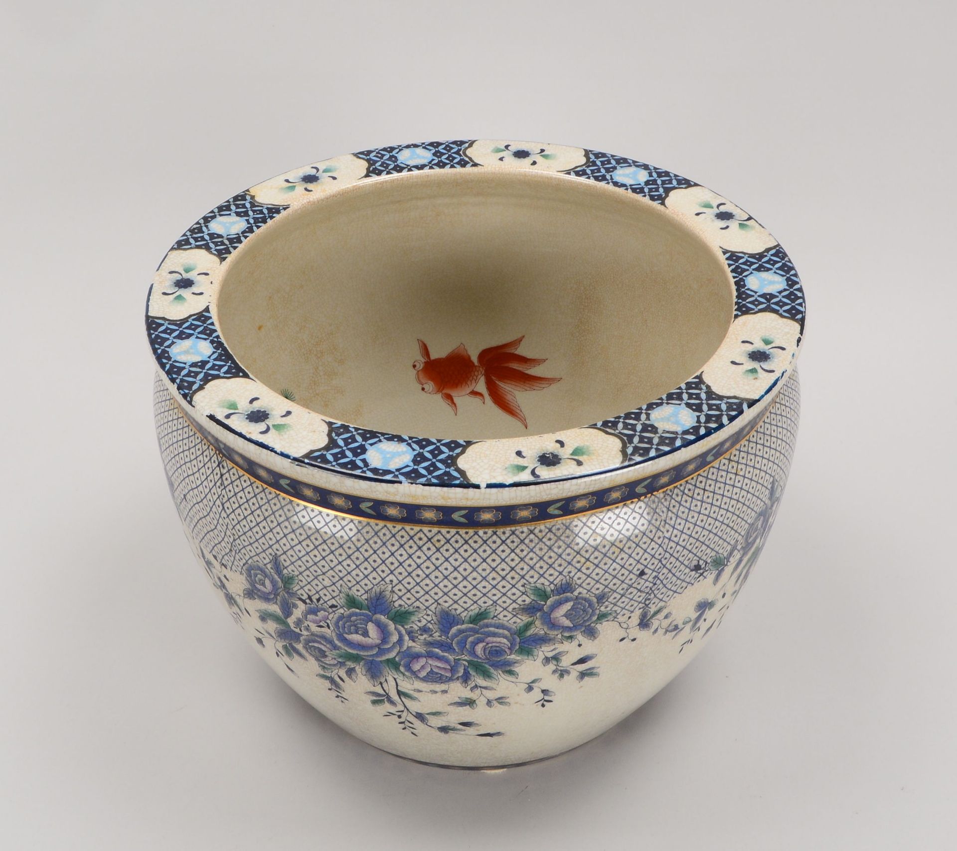 &#039;Fish bowl&#039; (China), mit Handbemalung, Topf mit Innenbemalung (Fischmotive); H&ouml;he 23, - Image 2 of 2