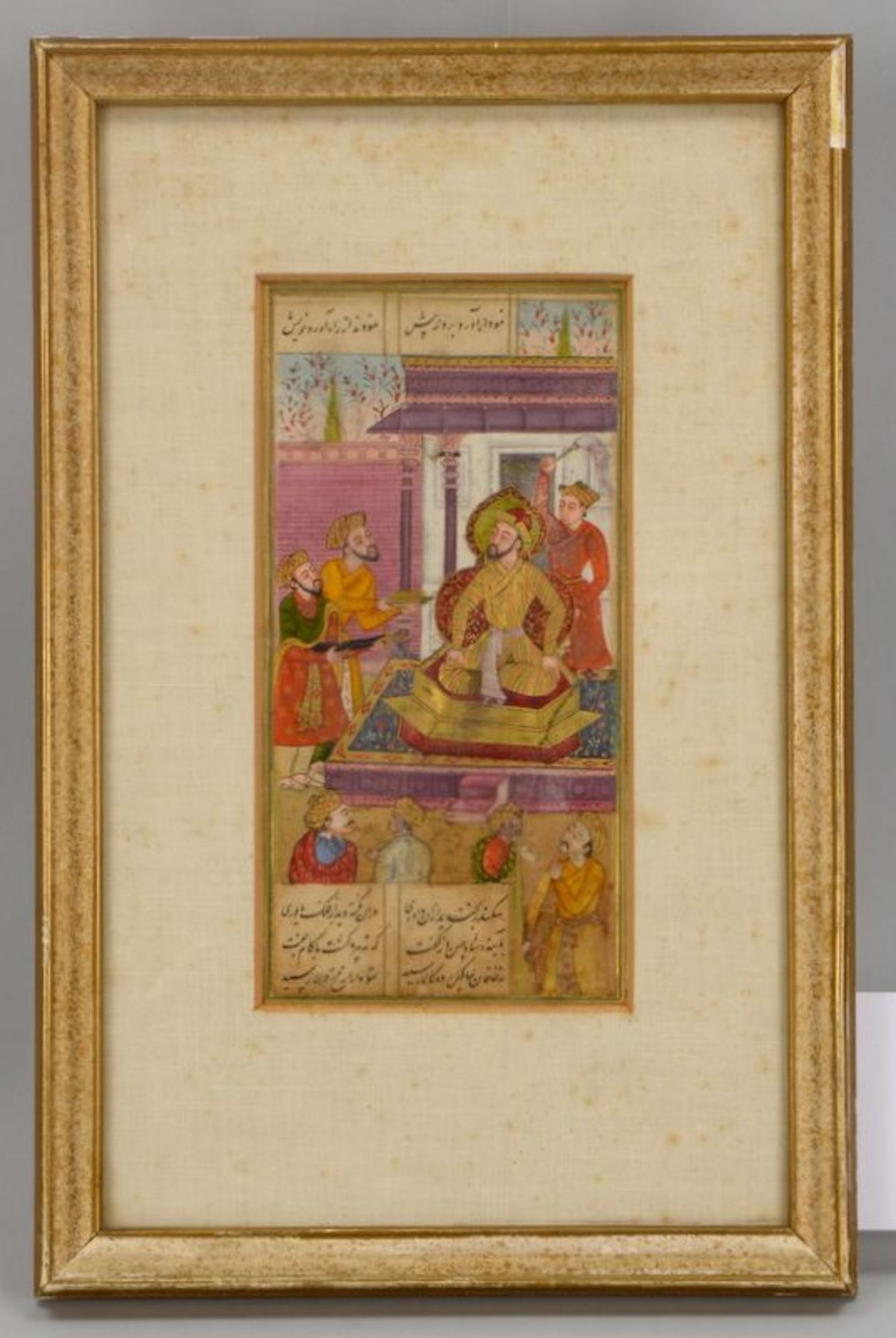 Miniaturmalerei (18./19. Jahrhundert, Mogul-Indien), &#039;Dem Maharadja werden ein Schwert und eine
