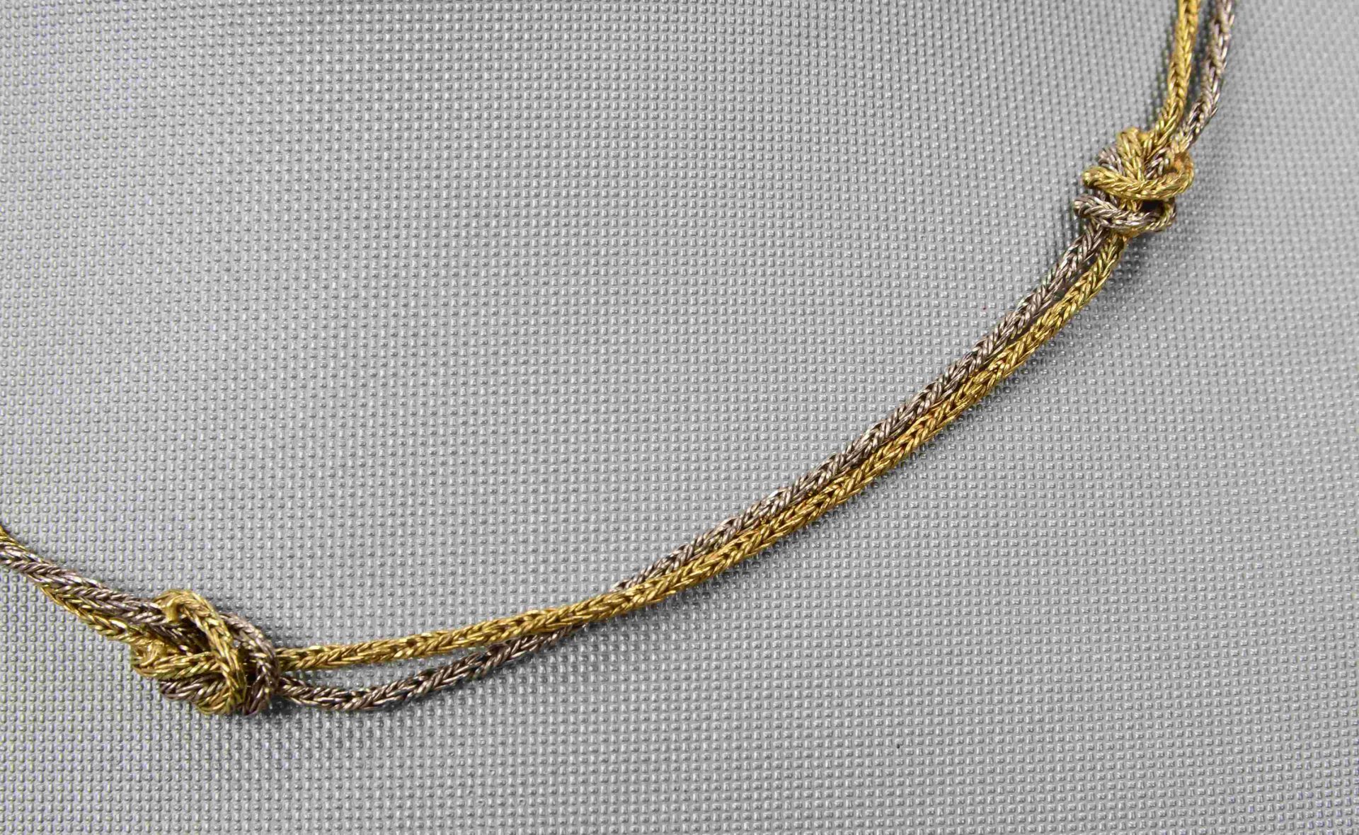 Collier, 585 Gold/bicolor, 2-reihig, mit Zwischenknoten, Collier mit Federringschlie&szlig;e; L&auml - Image 2 of 2