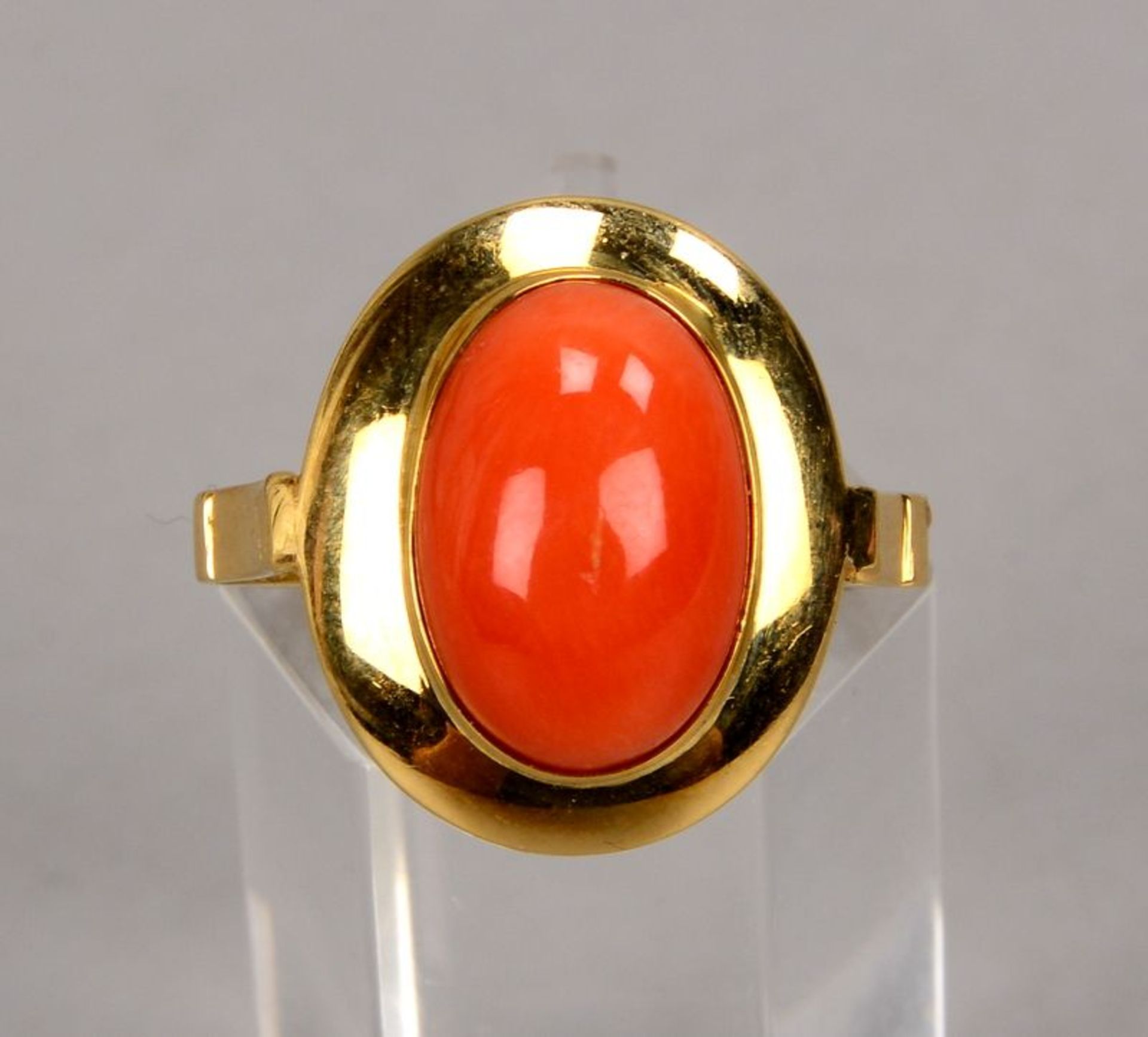 Ring, 18 kt GG, besetzt mit einzelnem Korallen-Cabochon; RG 57, Gewicht 6 g - Image 2 of 2