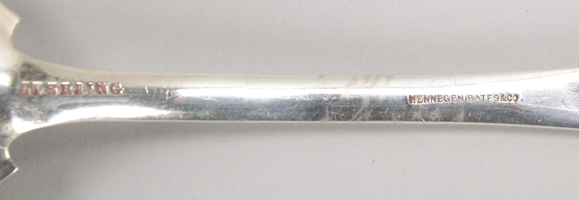 Silberteile-Konvolut, 925 Sterlingsilber (einzelner L&ouml;ffel 800 Silber), umfassend: einzelnes Ol - Bild 4 aus 4