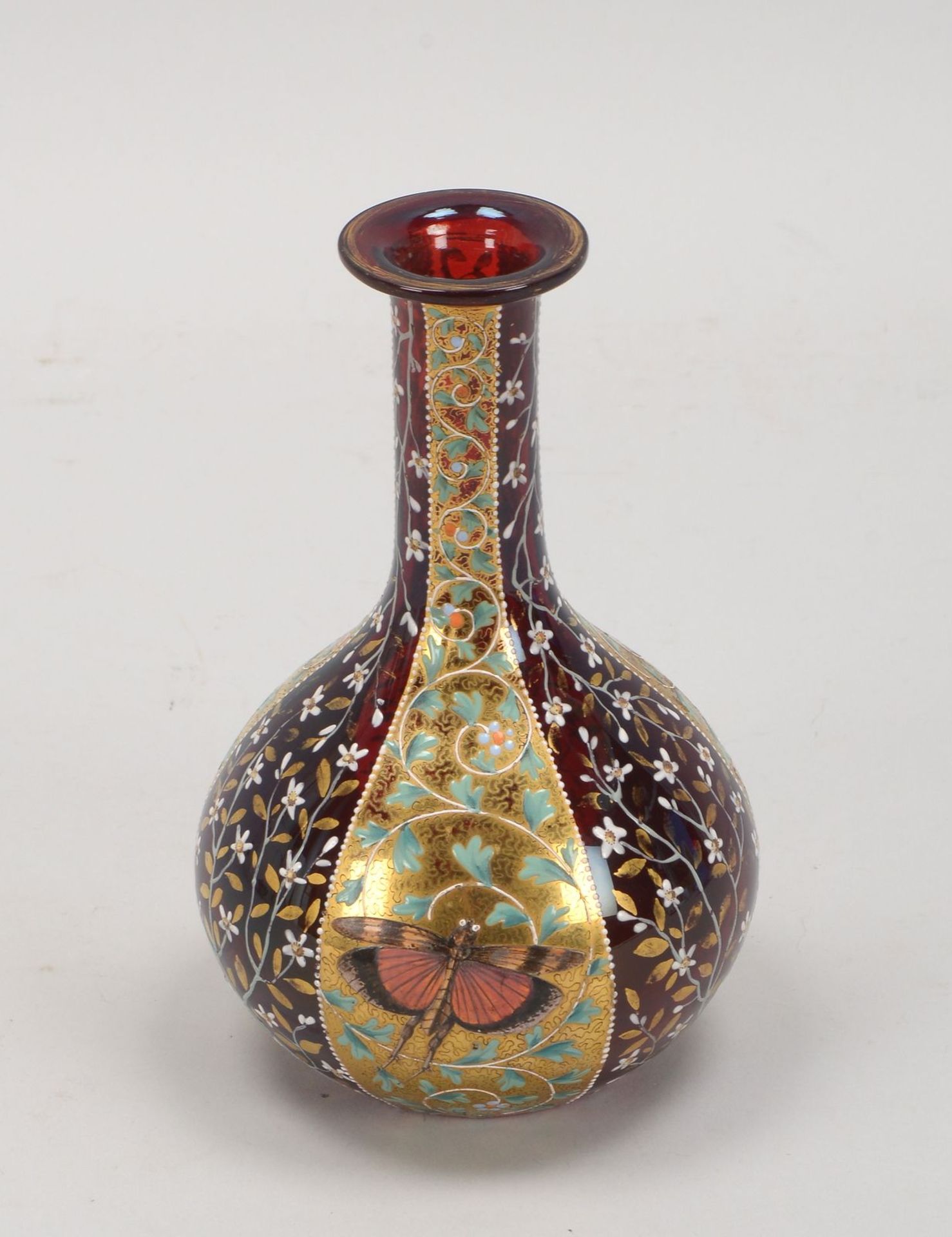 Vase, bauchige Form, Glas mit rotem &Uuml;berfang, mit Handbemalung (&#039;Insektenmotive&#039;) und - Image 3 of 4