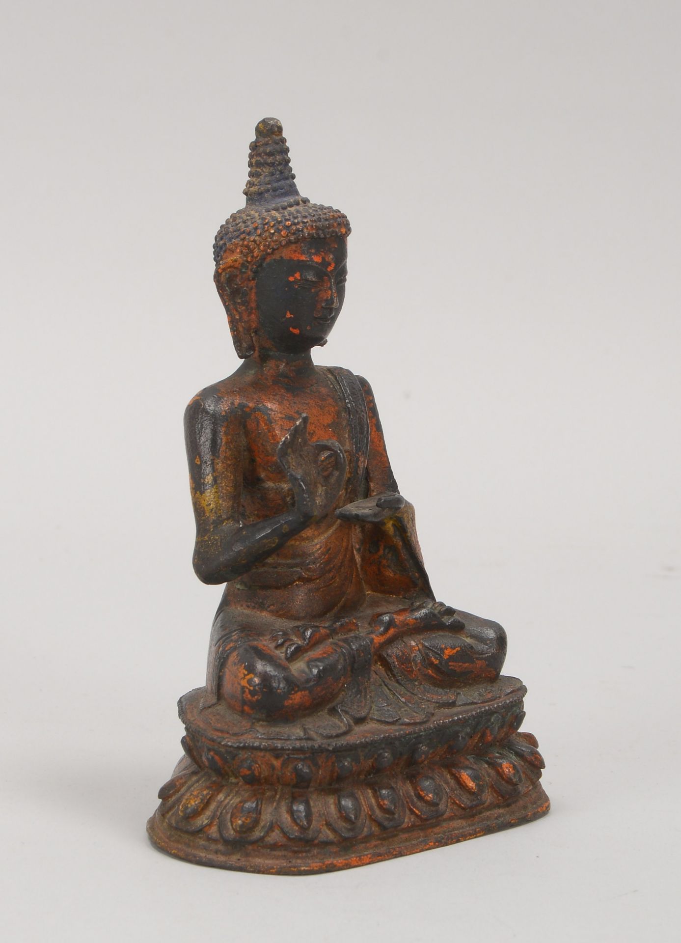 Bronzefigur (Nepal, 19. Jahrhundert), &#039;Buddha&#039; (dargestellt mit Vitarka Mudra - Geste der - Image 2 of 2