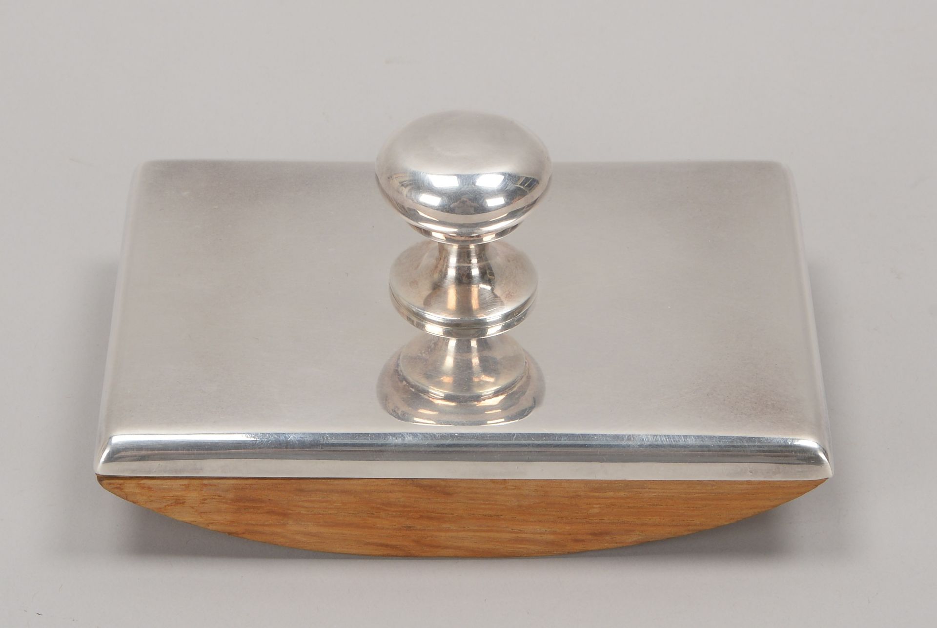 L&ouml;schwiege (um 1900), 800 Silber; H&ouml;he 7,5 cm, Breite 15,5 cm, Tiefe 11,5 cm, Silbergewich - Bild 2 aus 2