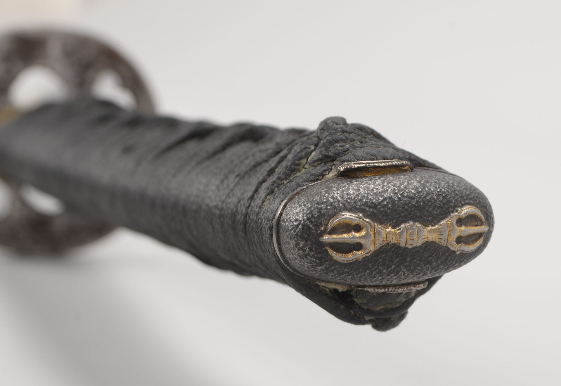 Katanaschwert (Japan), scharf geschliffene Stahlklinge - unbezeichnet, mit Eisen-Tsuba und Messing-S - Image 4 of 4