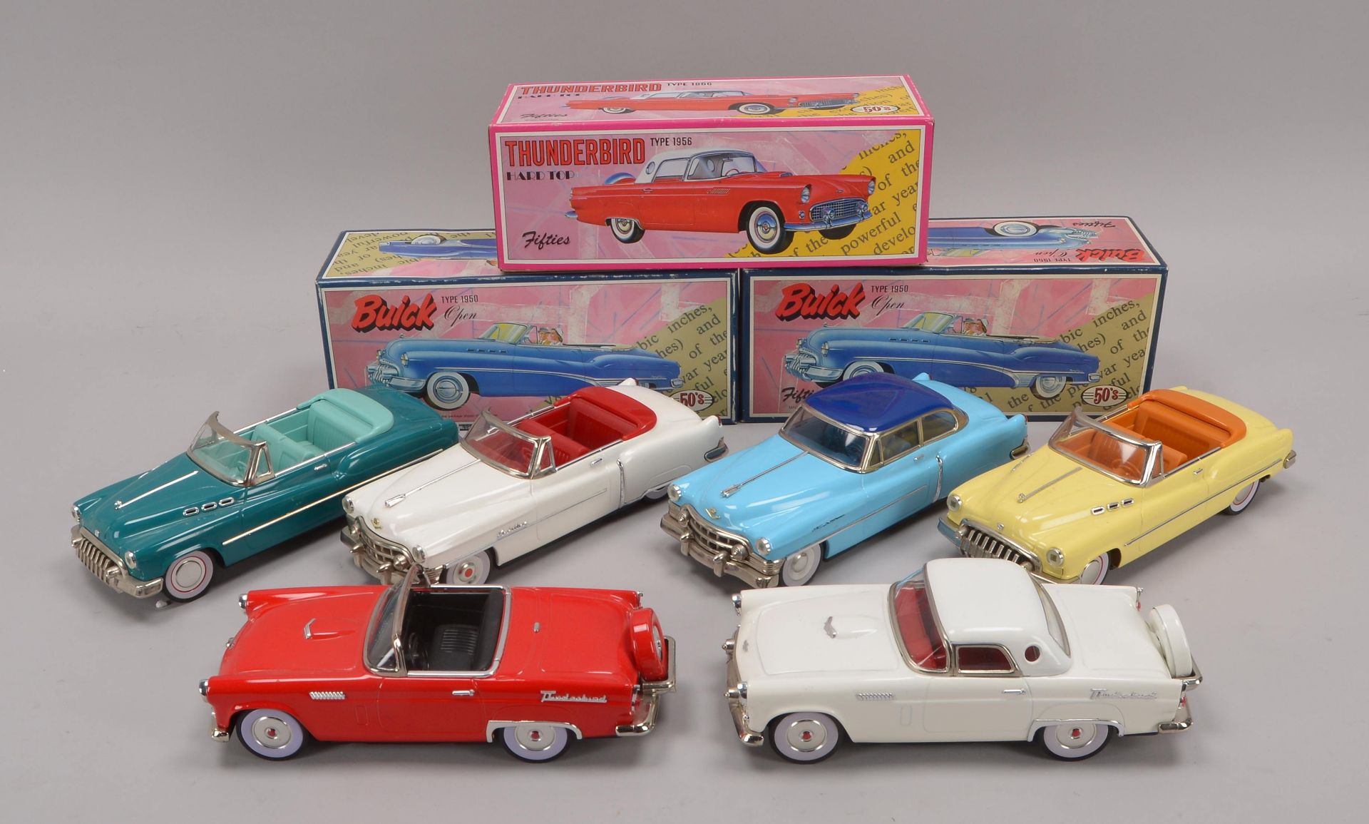 Konvolut Sammler-Modellautos, Serie -Fifties-, 6 Stueck: 2x -Buick 1950-, -Thunderbird 1956-, -Cadil - Bild 2 aus 2