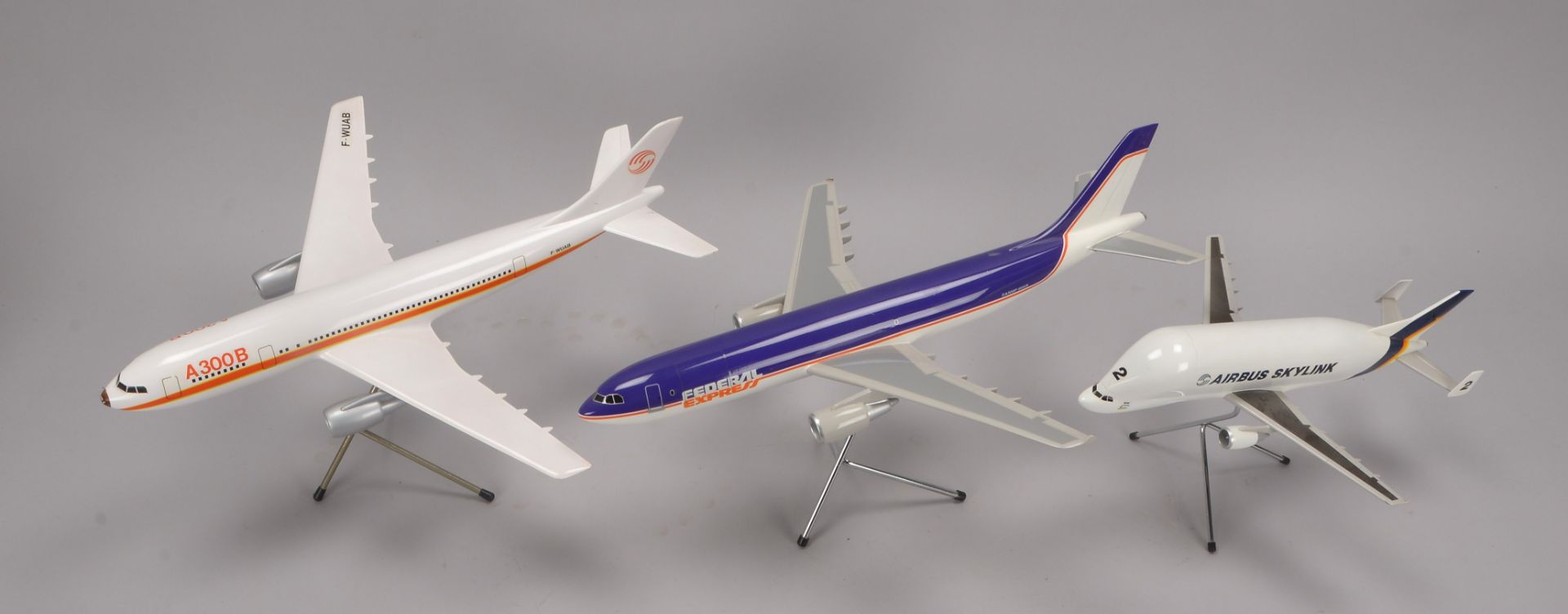 3x Flugzeugmodelle: Airbus &#039;Federal Express&#039;, &#039;Airbus Skylink &#039;Beluga 2&#039; un