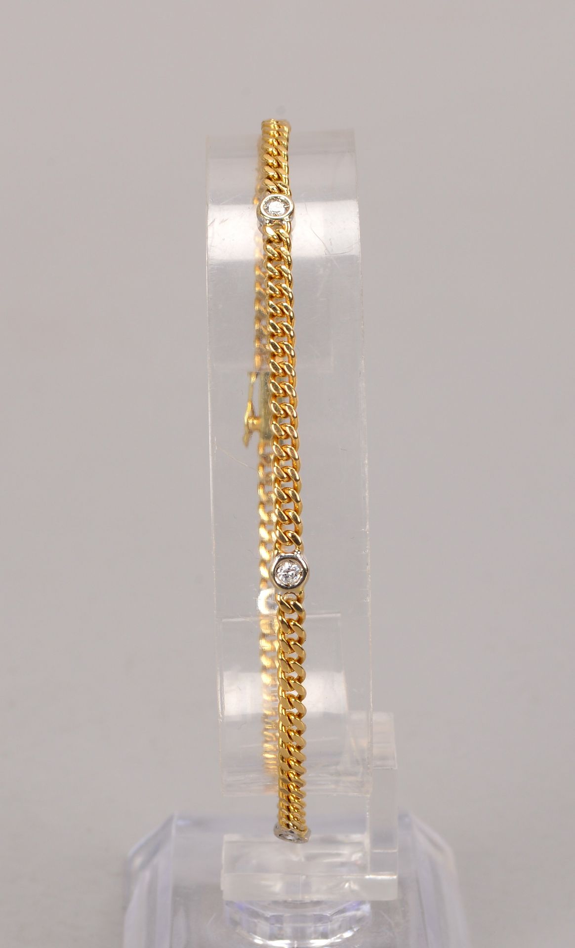 Armband, 585 GG (gez.), besetzt mit 5x kleinen Brillanten, mit Steckschliesse, Laenge 18,5 cm, Gewic - Bild 2 aus 2