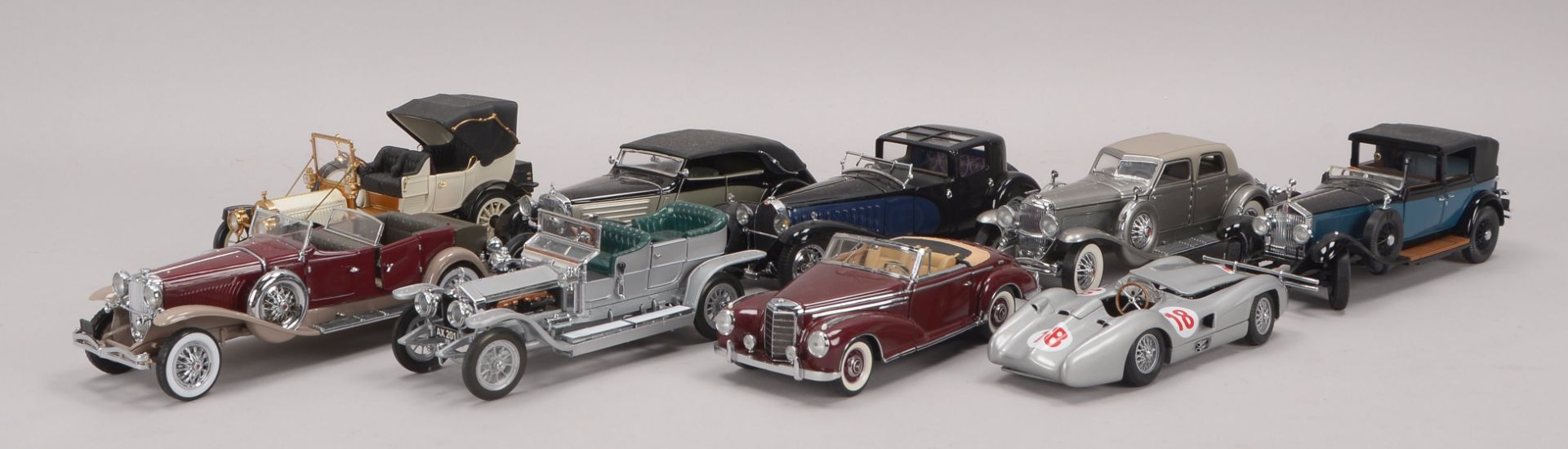 Kleines Lot Sammler-Modellautos, -Franklin Mint-, Ma&szlig;stab -1:24-, 9 Stueck (einzelne Tuer fehl