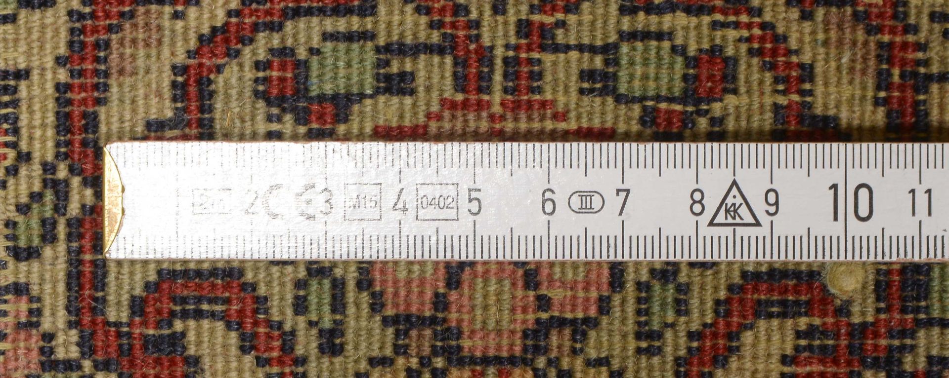Orientteppich (Taebriz -?), feine Knuepfung, Masse 230 x 140 cm (mit leichten Gebrauchsspuren - Bild 4 aus 4
