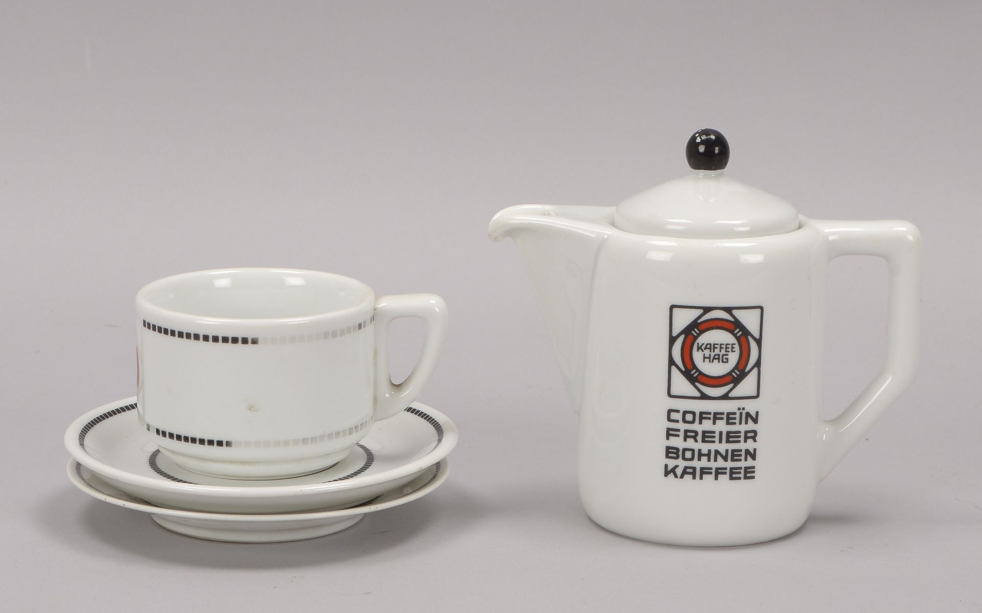 Koeniglich Preussisch Tettau, Konvolut Kaffee Hag, 4 Teile: 1x Kanne, 1 Tasse, und 2x Untertassen (e - Image 2 of 2