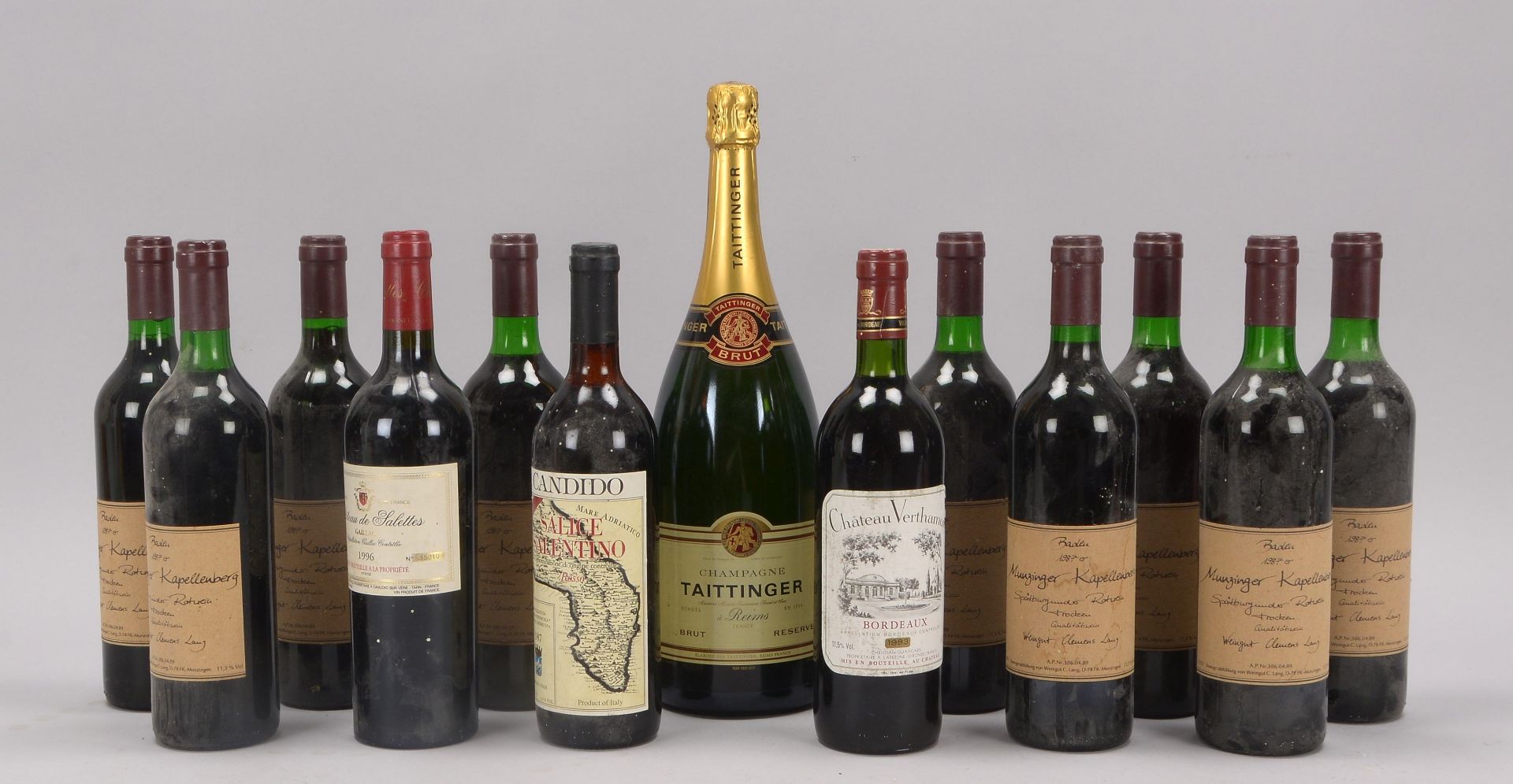 Konvolut Sammlerweine, u.a. 9 Flaschen Sp&auml;tburgunder trocken, Flasche jeweils 0,75 l und 1 Cham