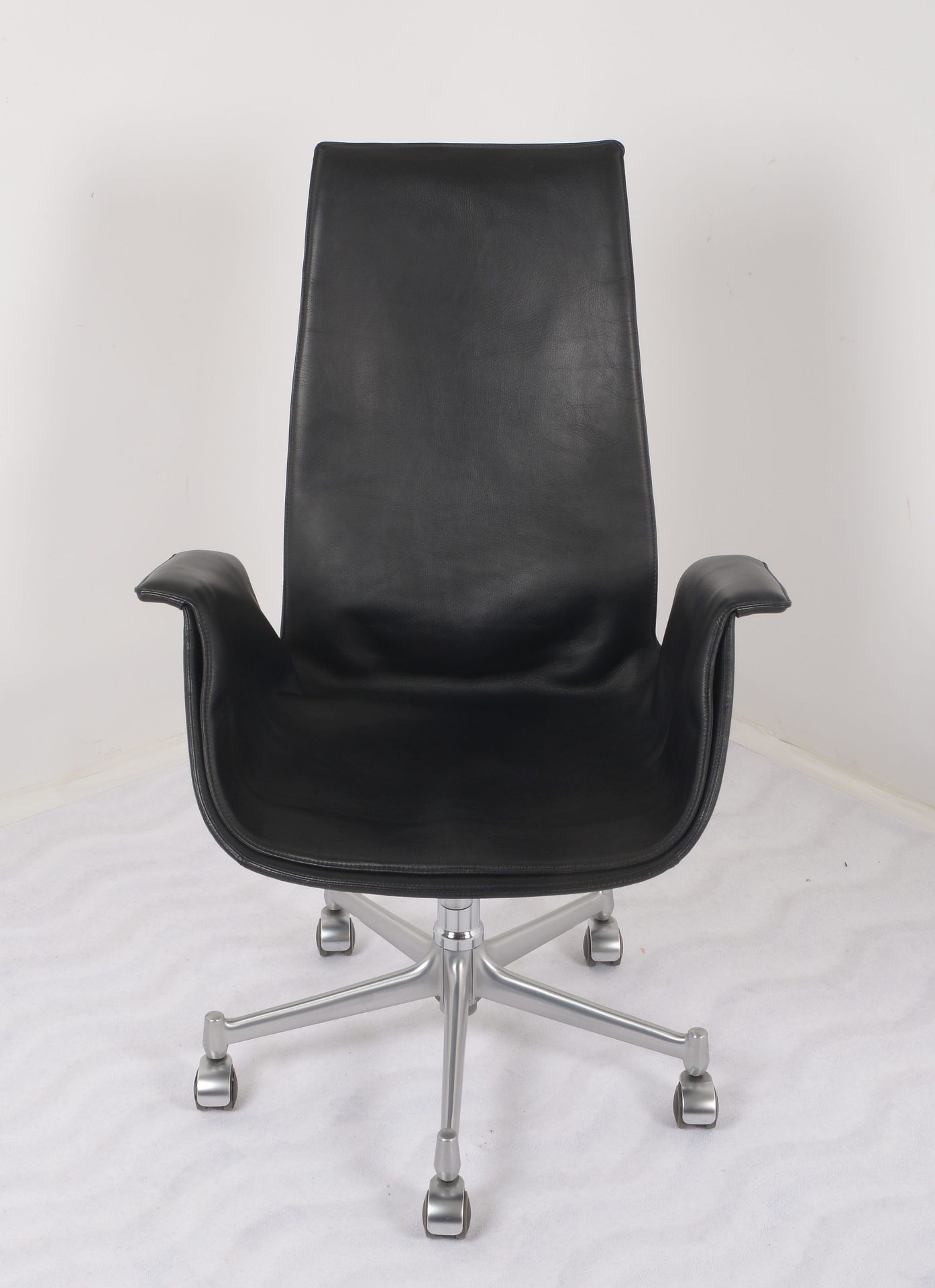 Walter Knoll, -Tulip Chair- FK 6727, hoehenverstellbarer Drehsessel, Sitzschale und Rueckenschale sc