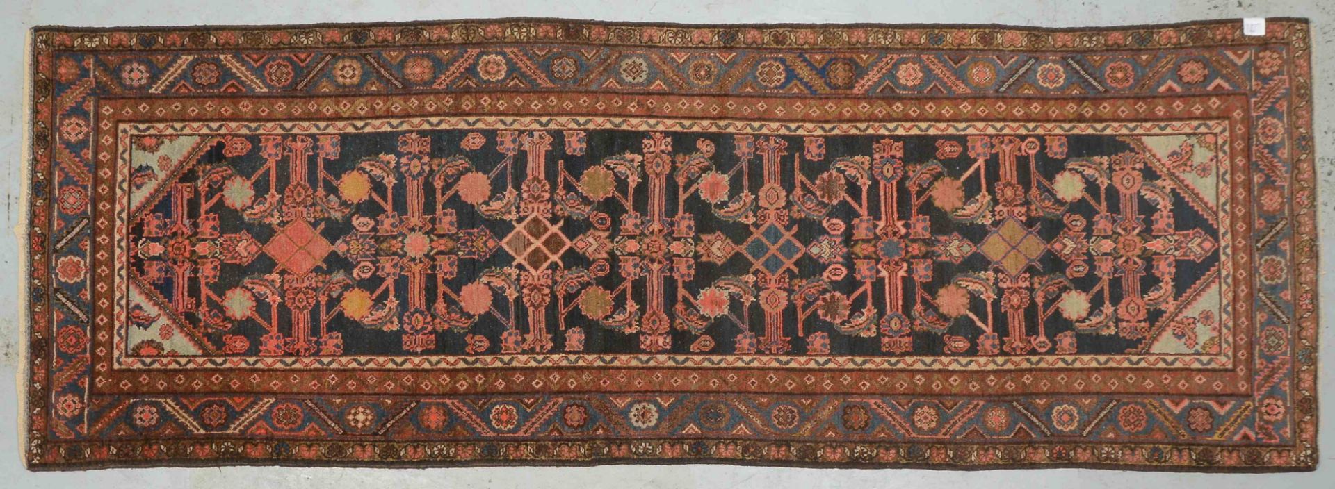 Malayer-Galerie, antik, dunkelblauer Fond, mit Herati-Musterung, gleichmaessiger Flor, in originaler - Bild 2 aus 4