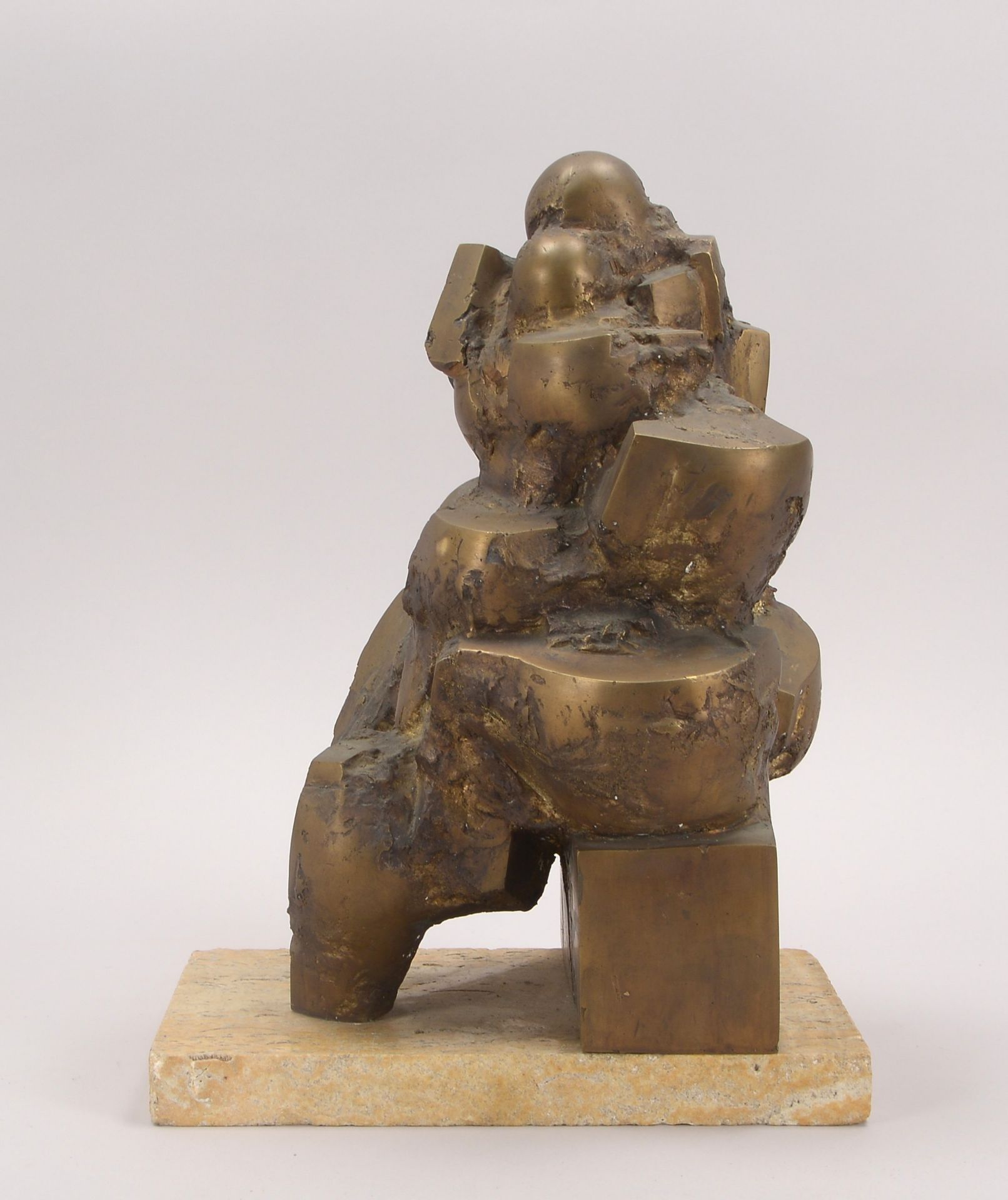 Shiwkow, Bogomil (bulgarischer Bildhauer), -Liebespaar-, Bronzeskulptur, mit messingfarbener Patina,